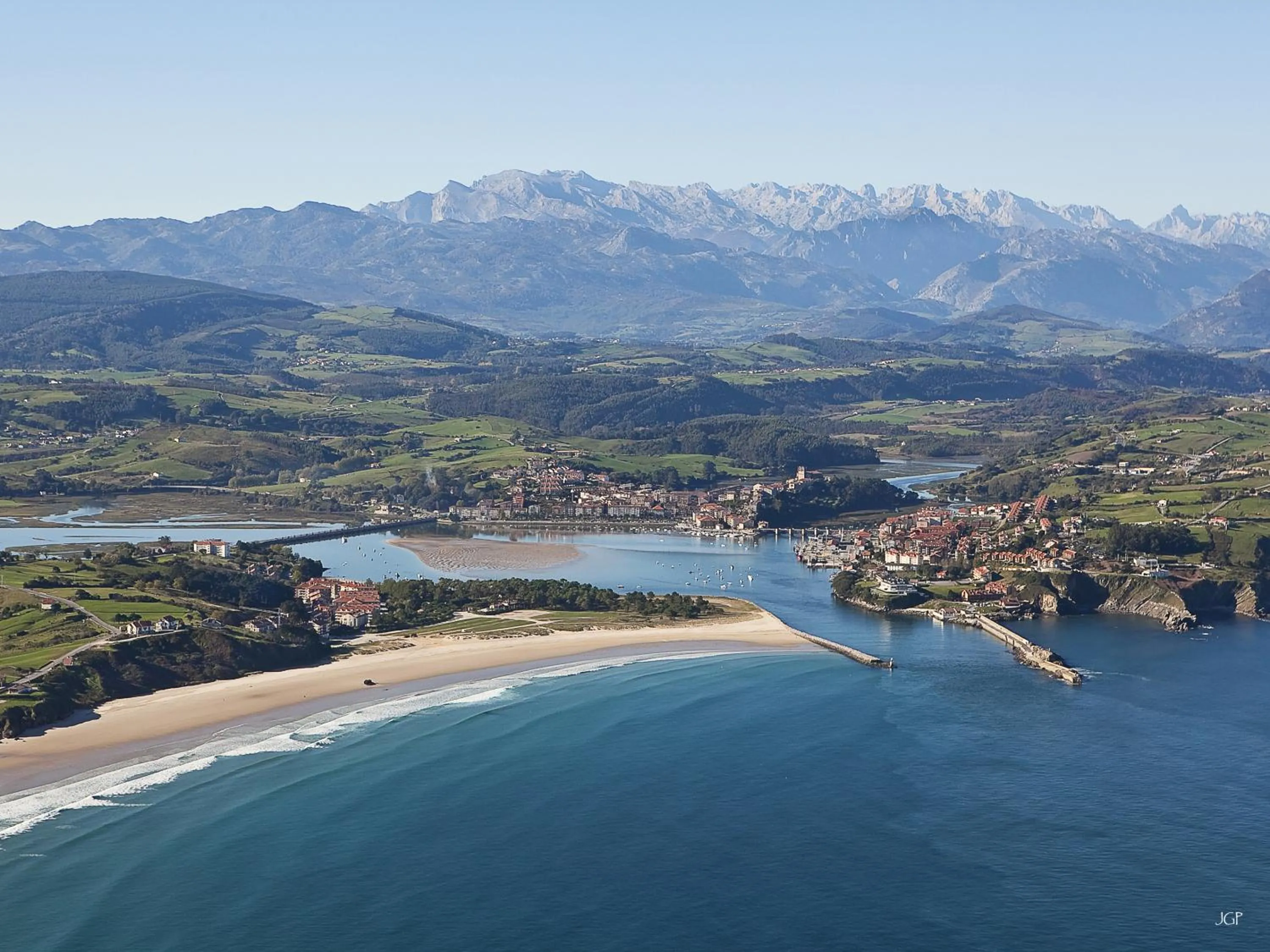 Natural landscape in Apartamentos Costa Esmeralda
