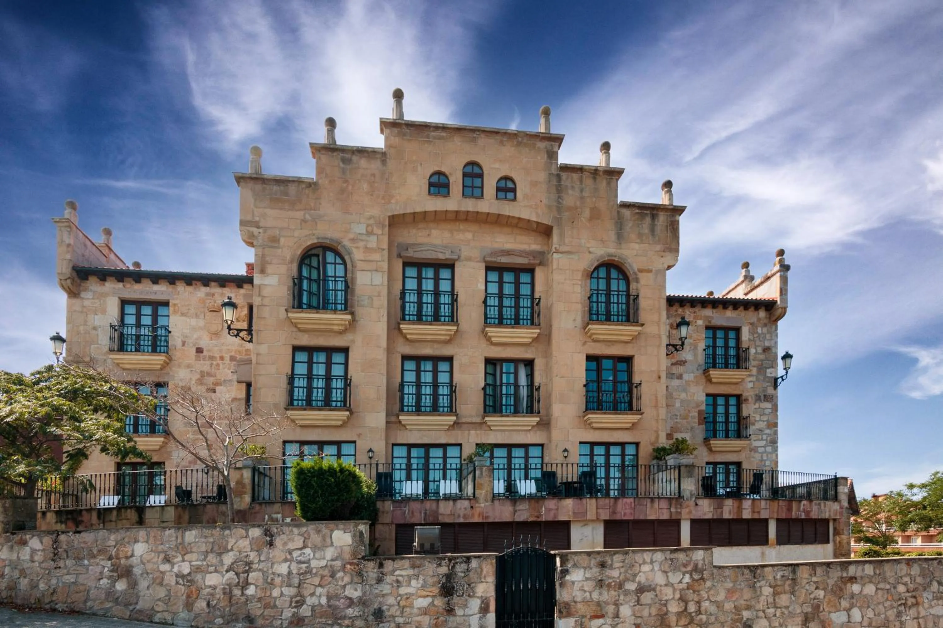 Property building in Apartamentos Costa Esmeralda