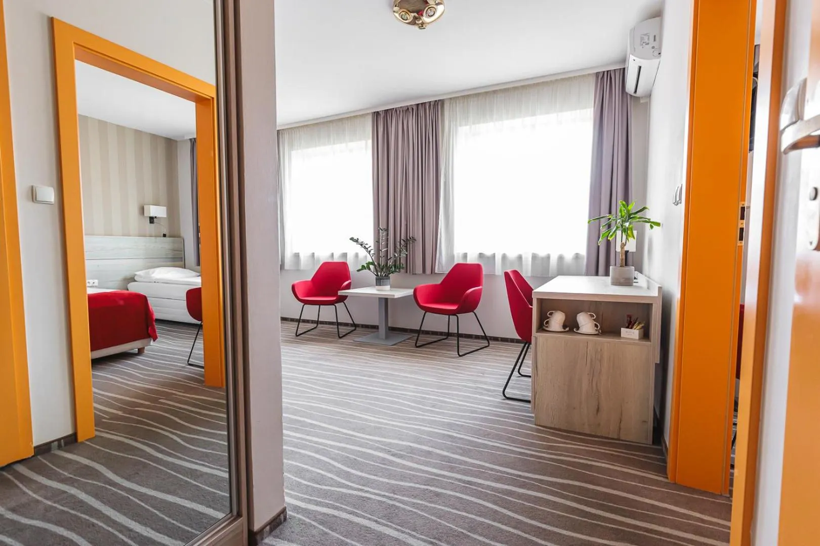 Living room, Bed in Hotel Akwawit