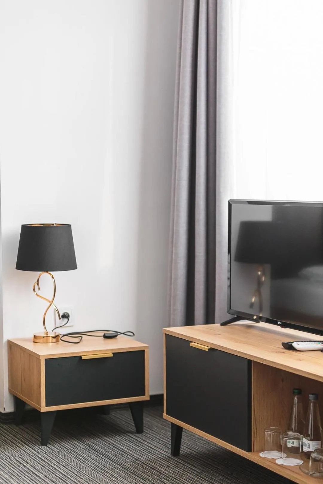 TV and multimedia in Hotel Akwawit