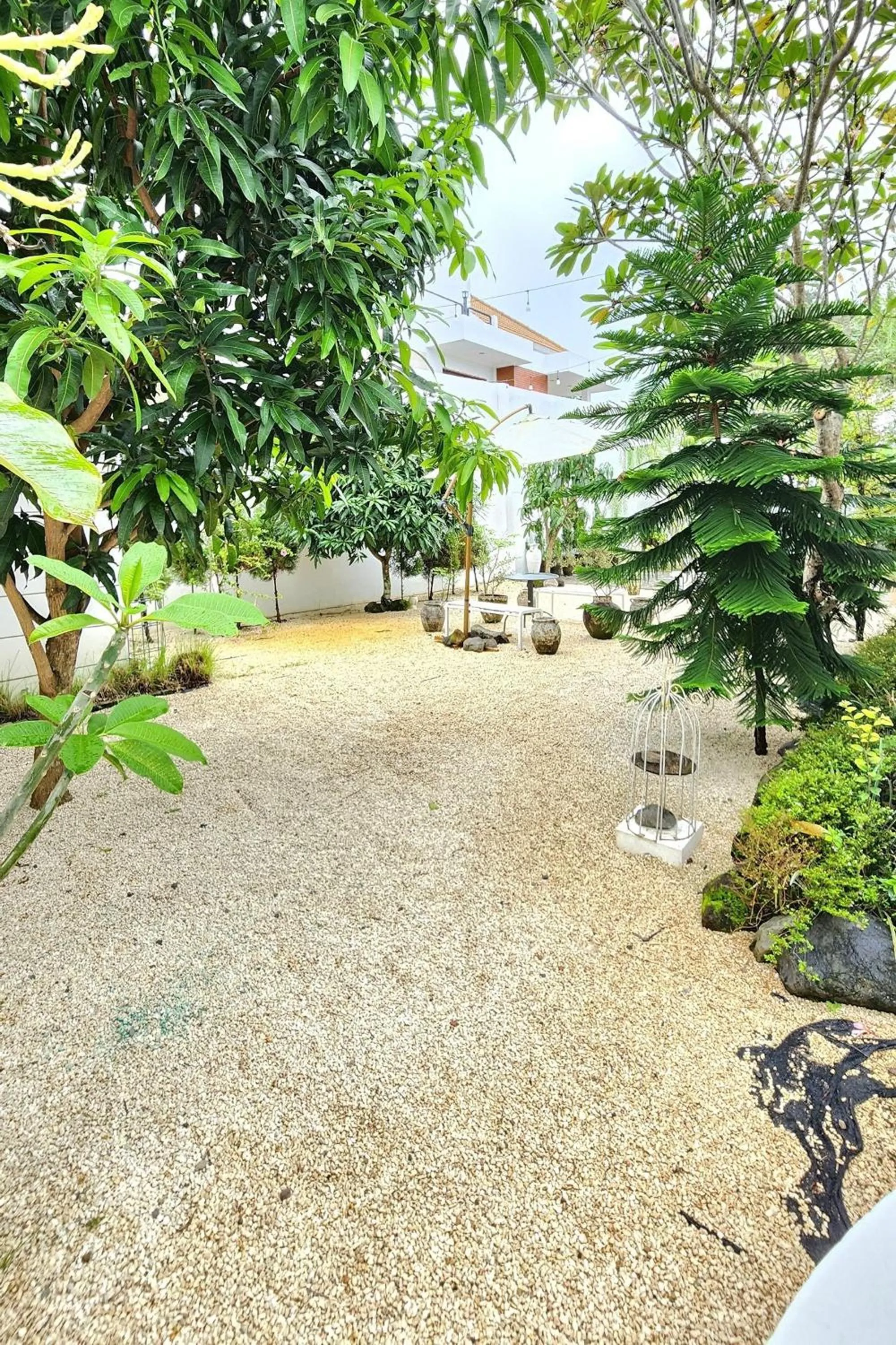 Garden in Floraison Living Villa Yogyakarta