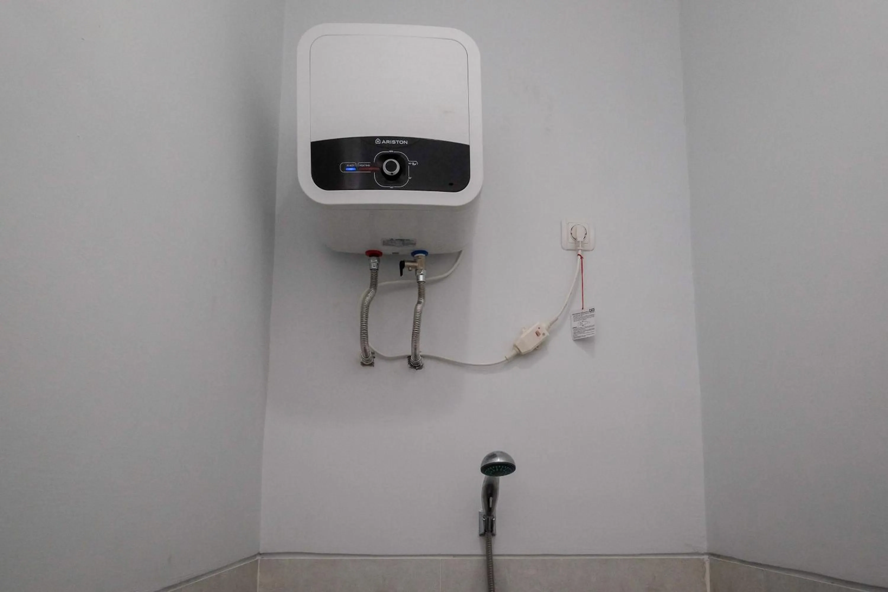 Bathroom in RedDoorz Plus near Alun Alun Kota Blora