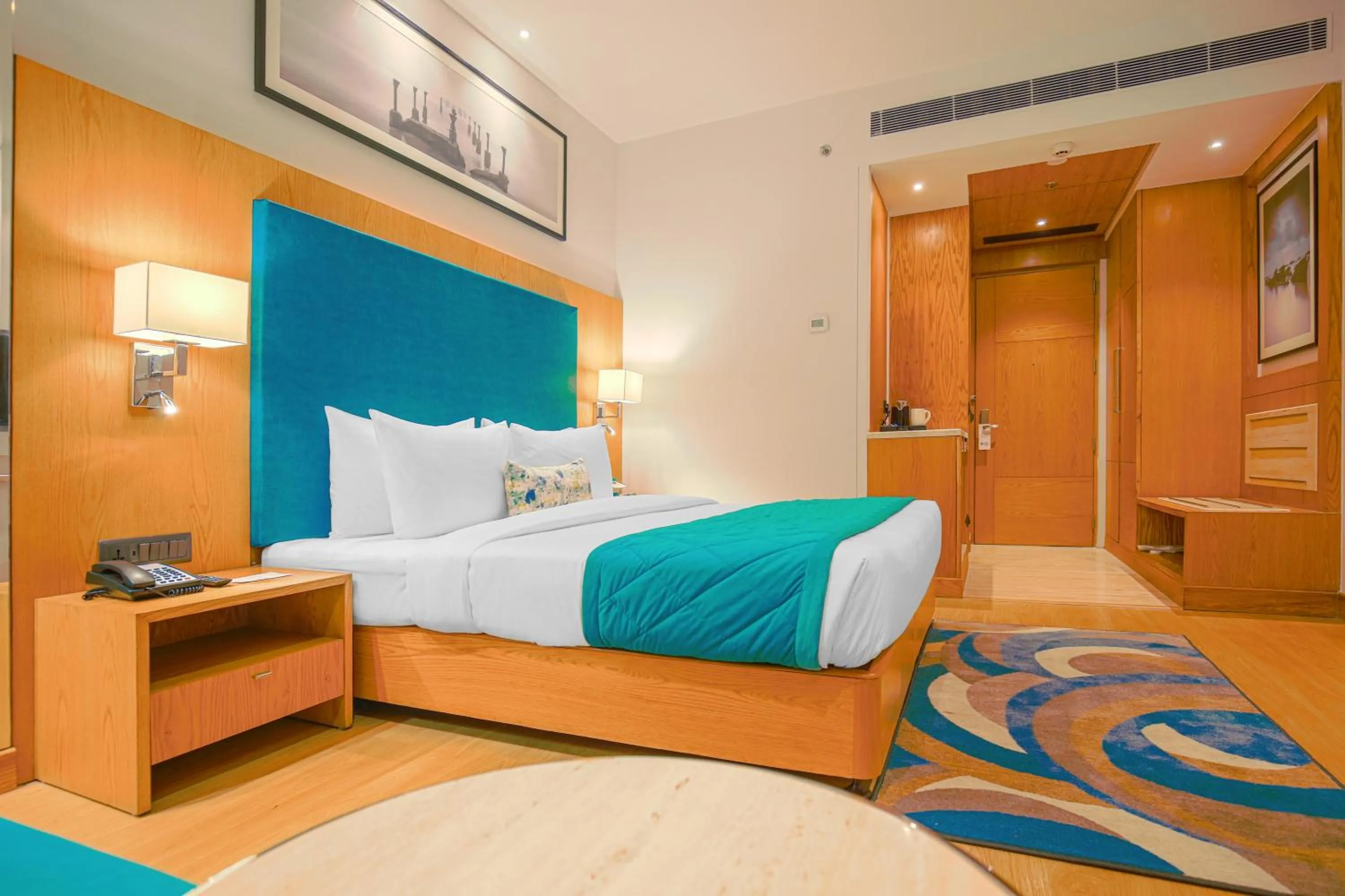 Bed in Best Western Plus Chandigarh Mohali
