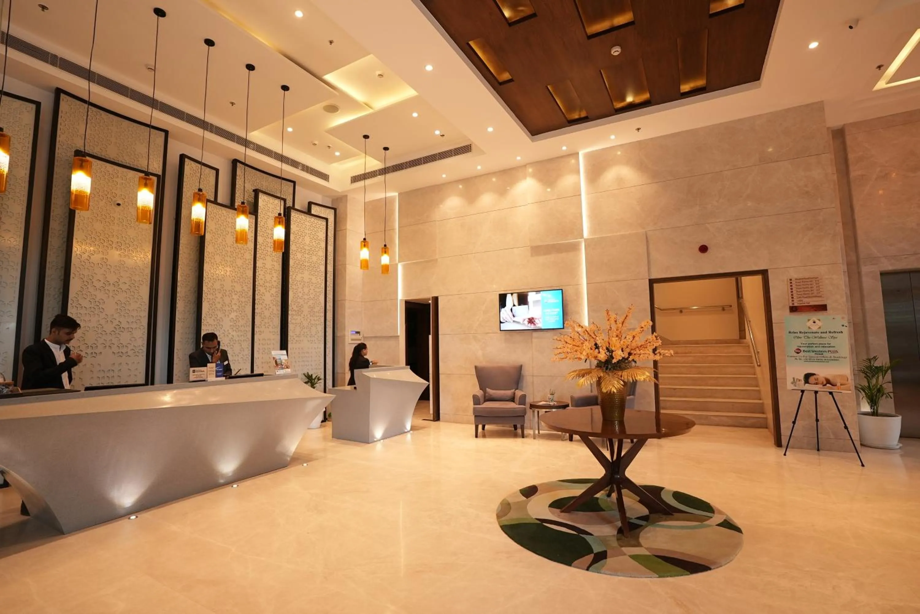 Lobby or reception in Best Western Plus Chandigarh Mohali