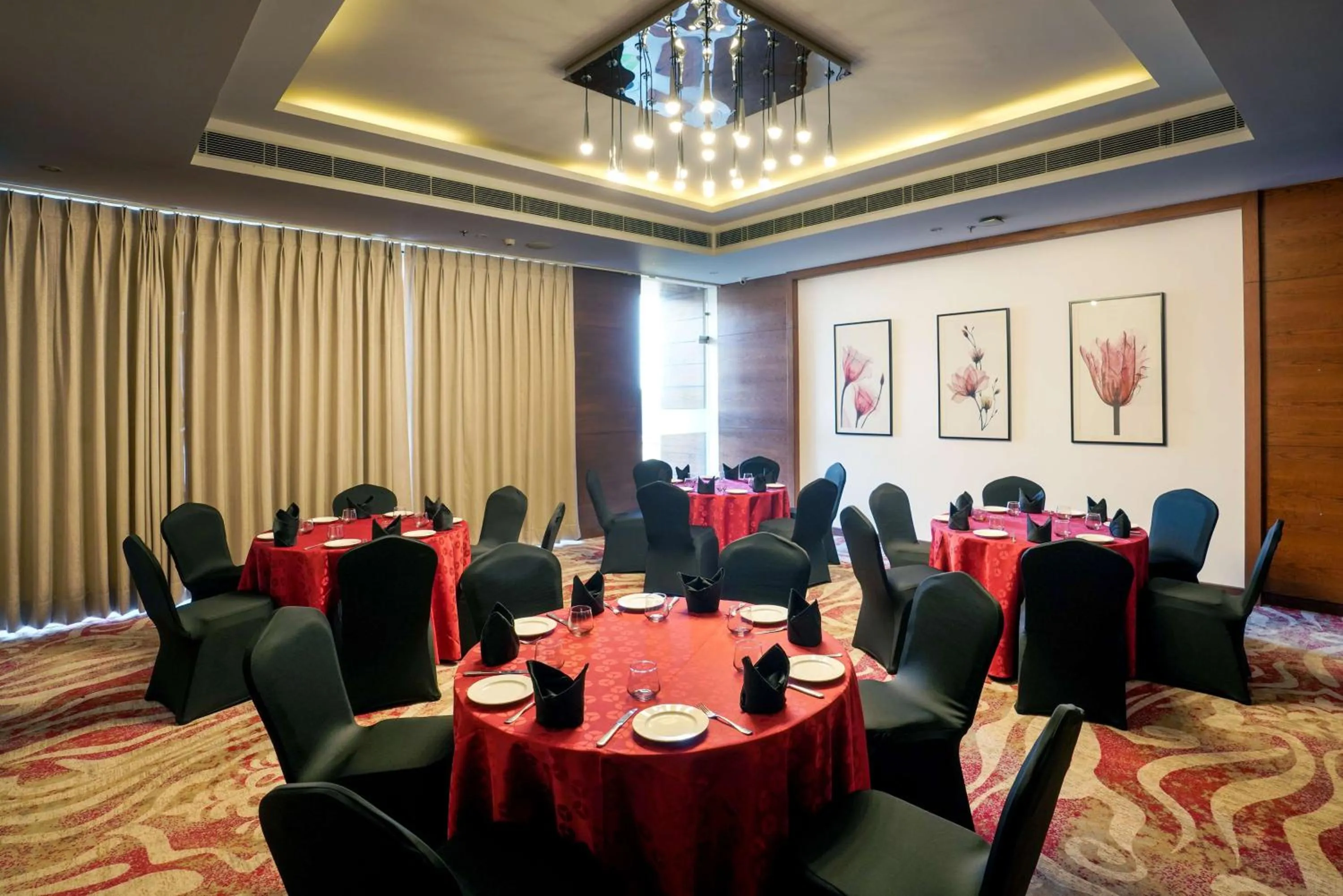 Meeting/conference room in Best Western Plus Chandigarh Mohali