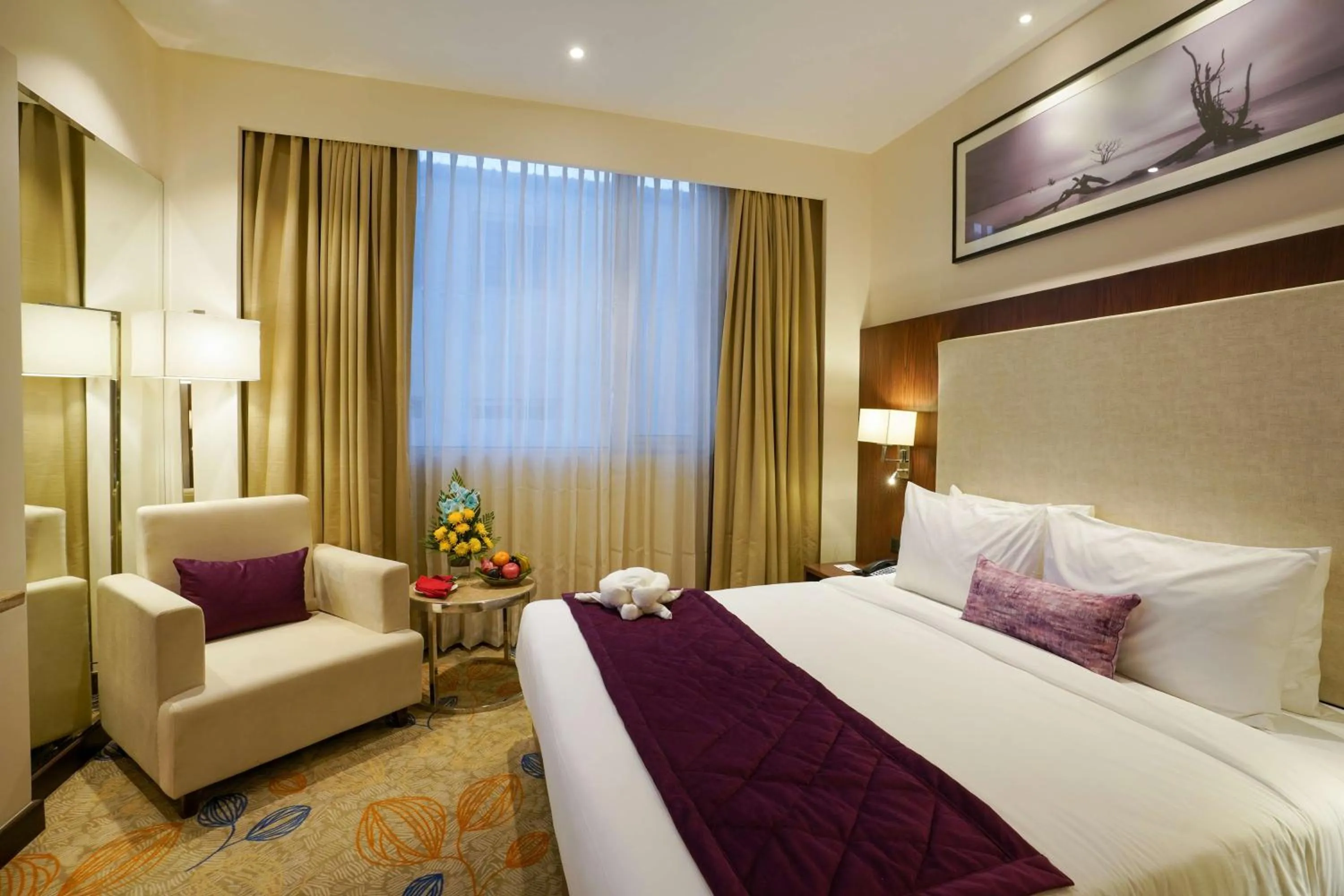 Photo of the whole room, Bed in Best Western Plus Chandigarh Mohali