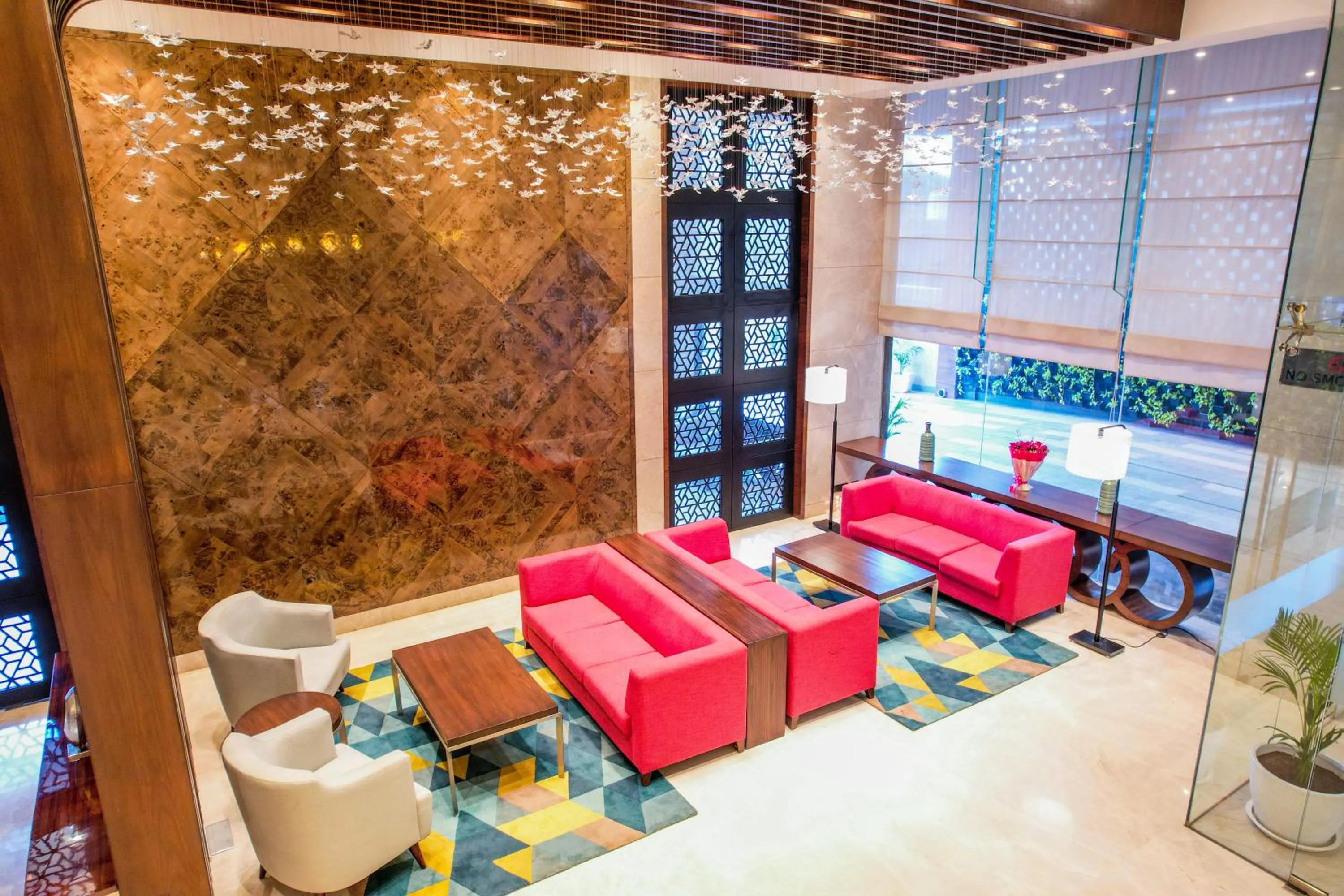 Lobby or reception in Best Western Plus Chandigarh Mohali