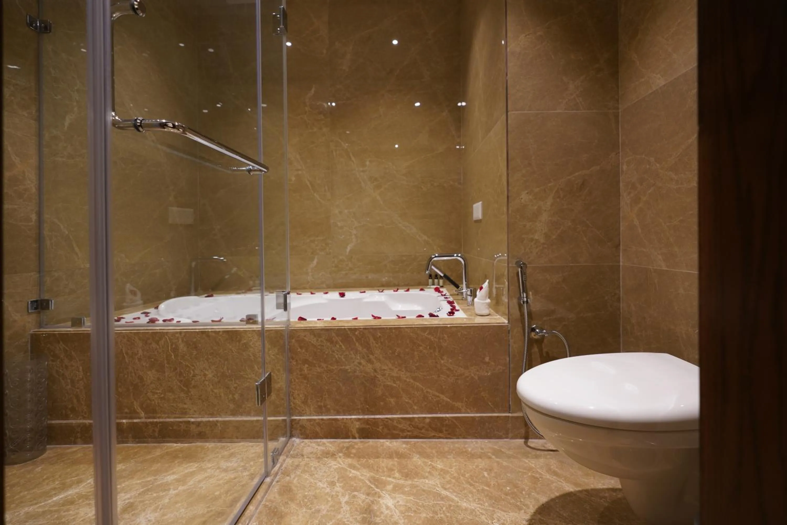 Bathroom in Best Western Plus Chandigarh Mohali