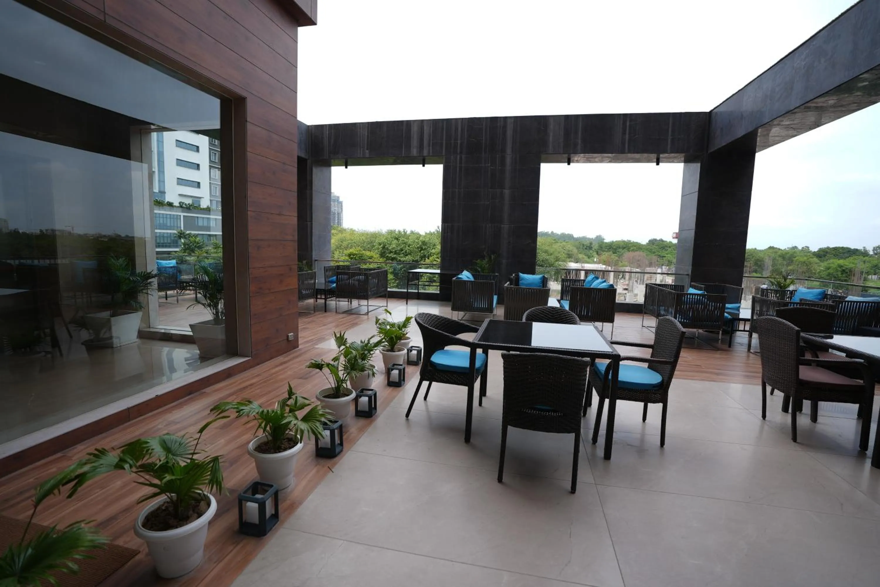 Restaurant/places to eat in Best Western Plus Chandigarh Mohali