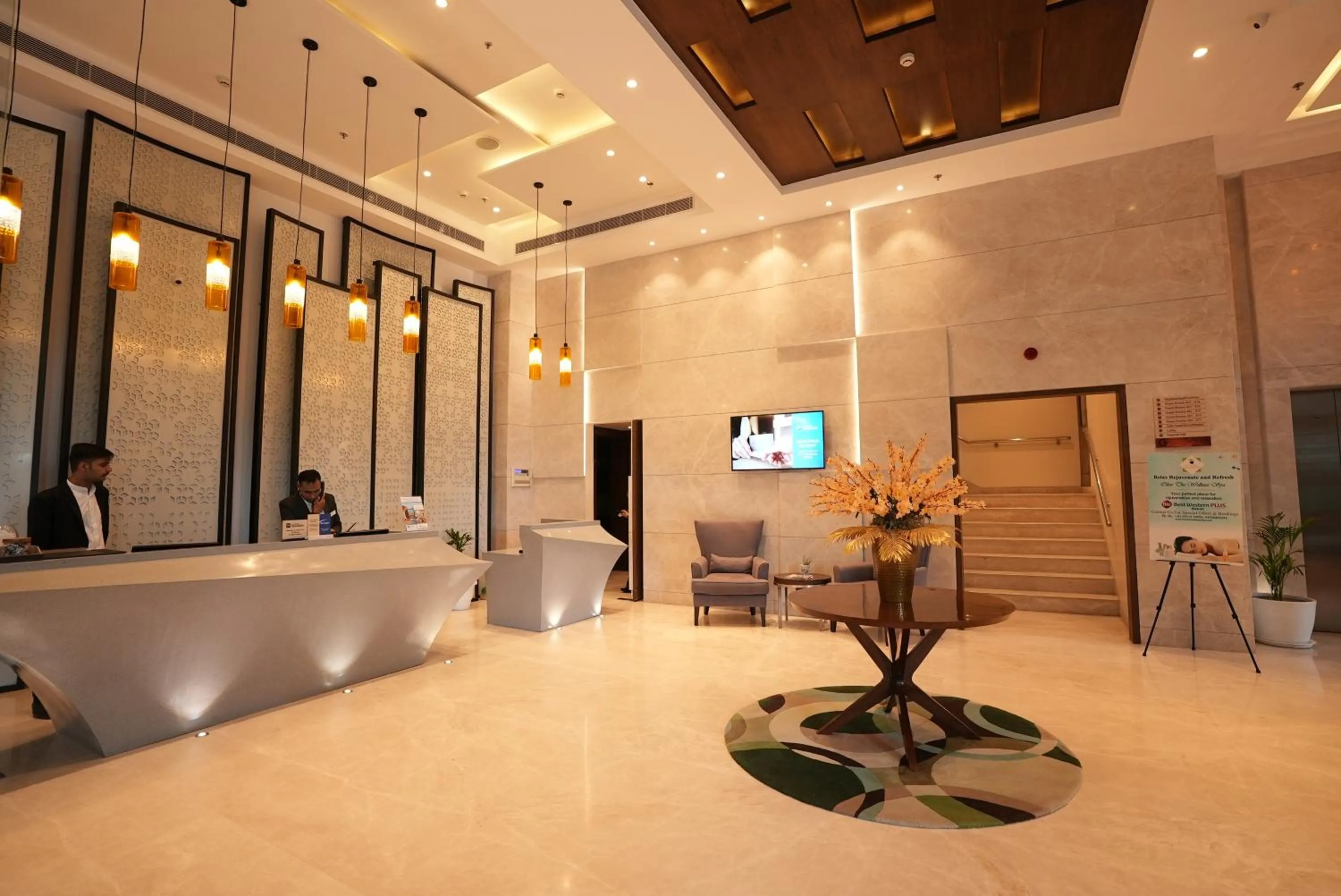 Lobby or reception in Best Western Plus Chandigarh Mohali