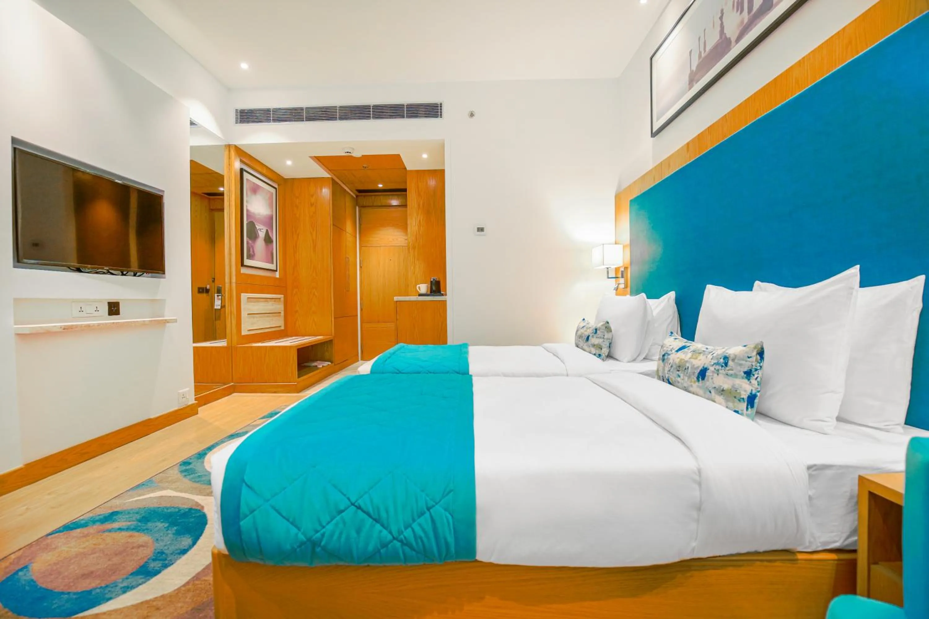 Bed in Best Western Plus Chandigarh Mohali