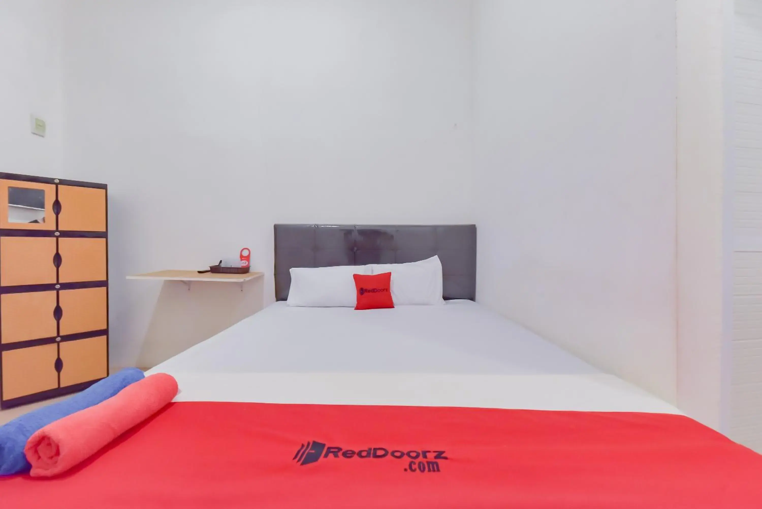 Reddoorz near Juwata Airport Tarakan Reddoorz near Juwata Airport Tarakan