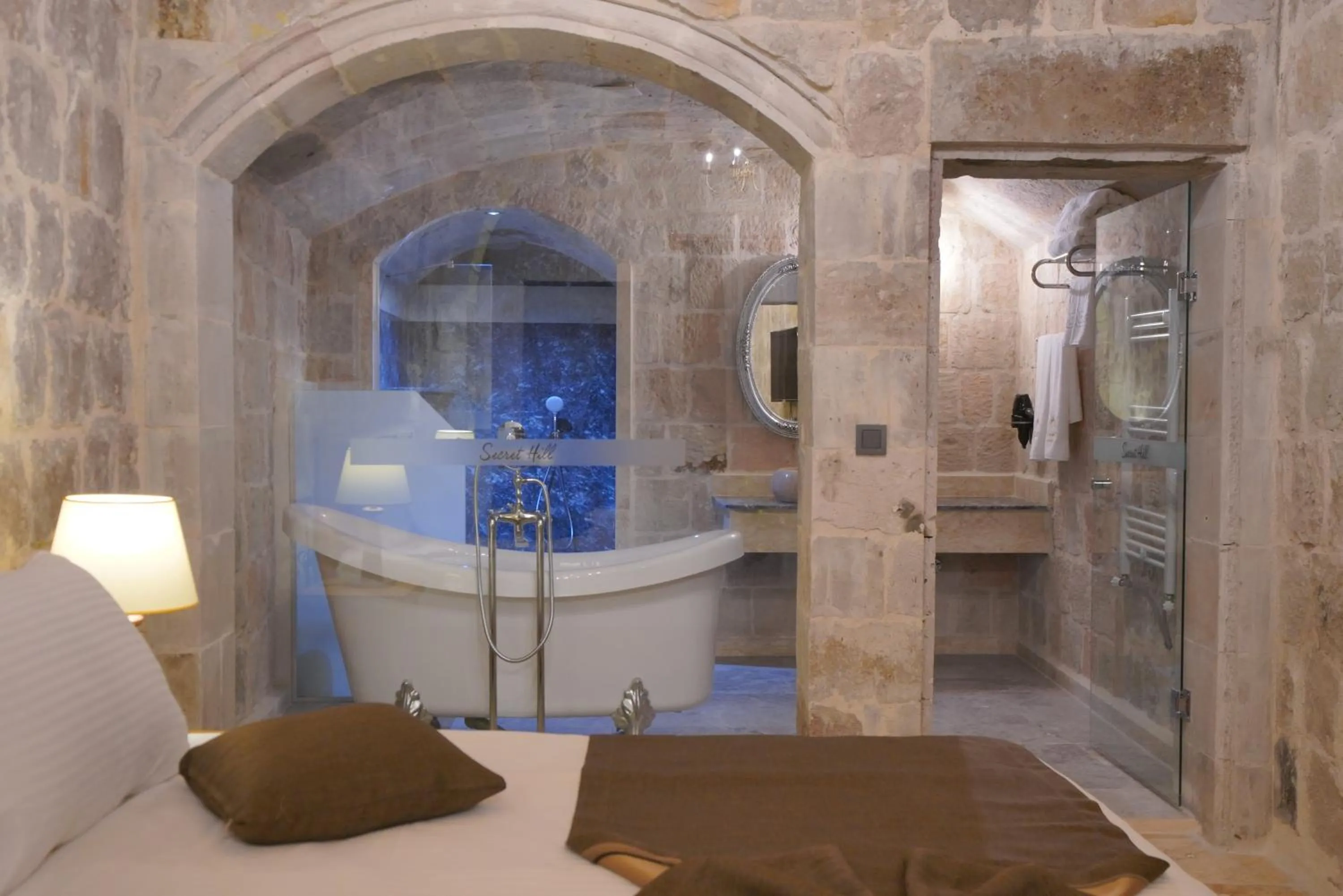 Bed in Cappadocia Secret Hill Cave Suites