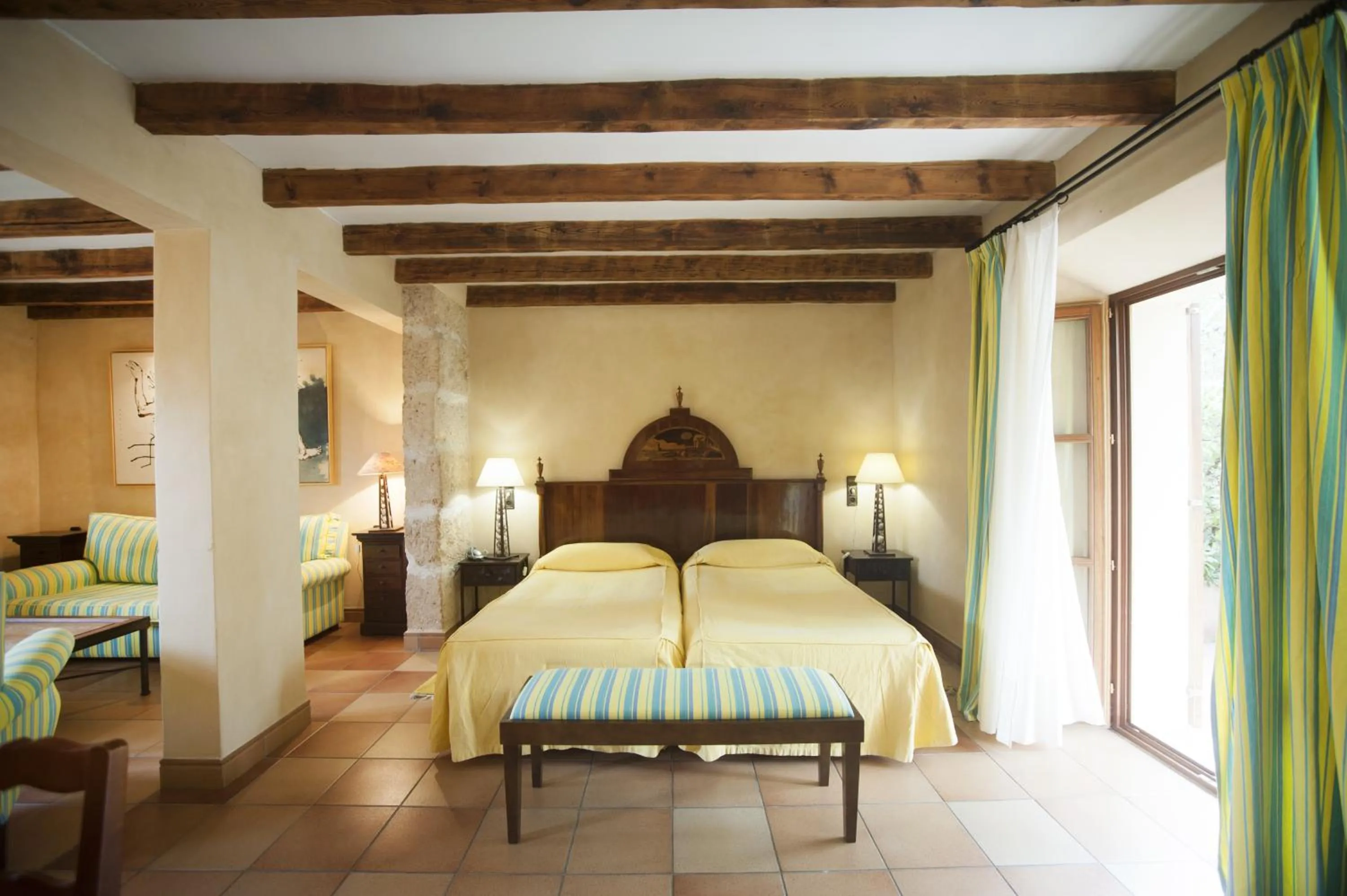 Bedroom, Bed in Ca's Garriguer