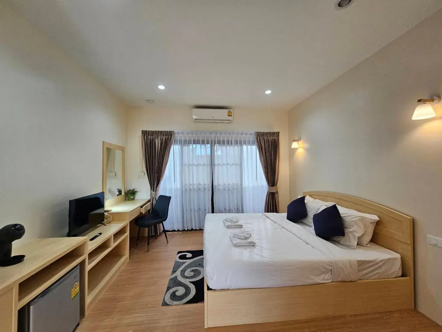 King Room with Balcony in Mercy Hostel King Room with Balcony in Mercy Hostel