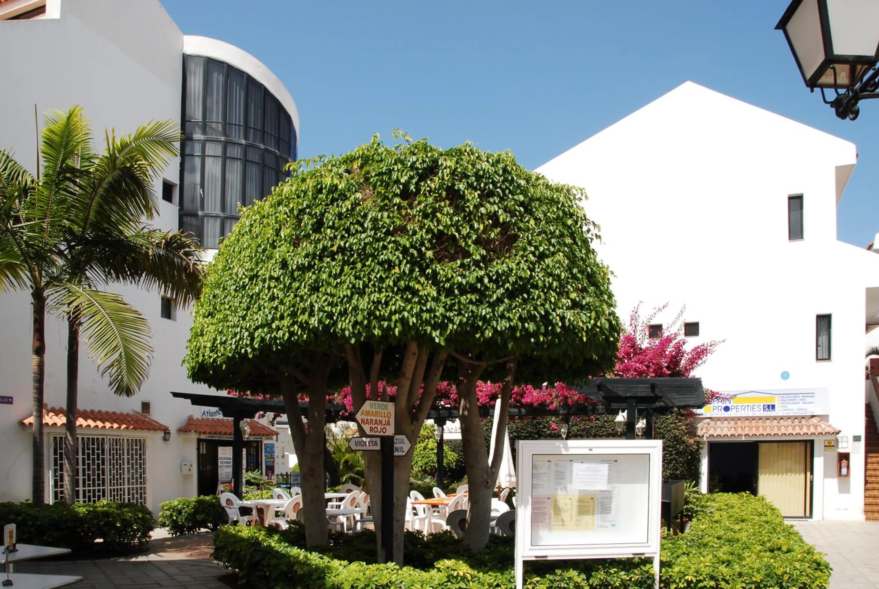 Facade/entrance in Apartamentos HG Cristian Sur