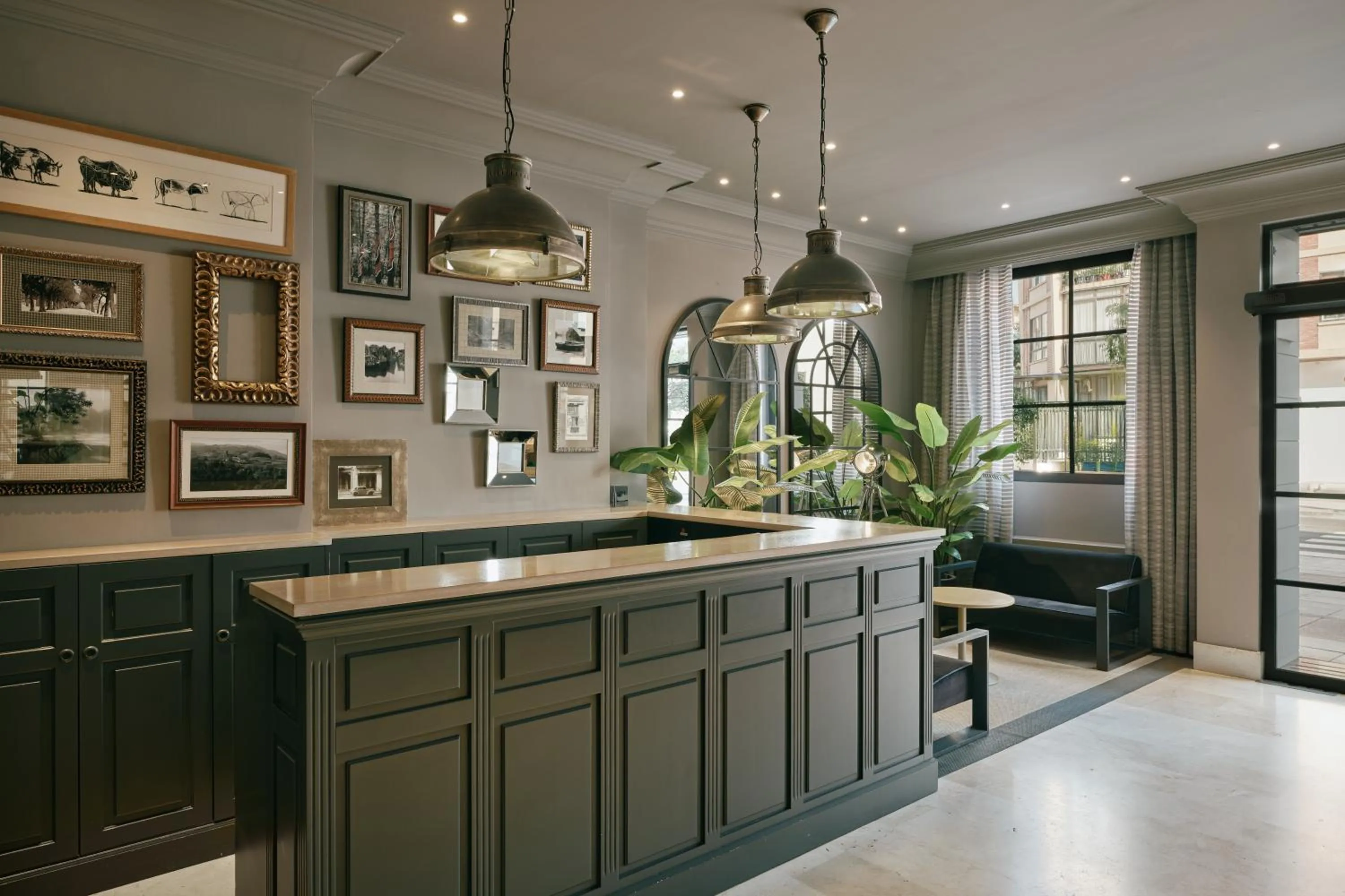 Lobby or reception in Hotel Pamplona Plaza