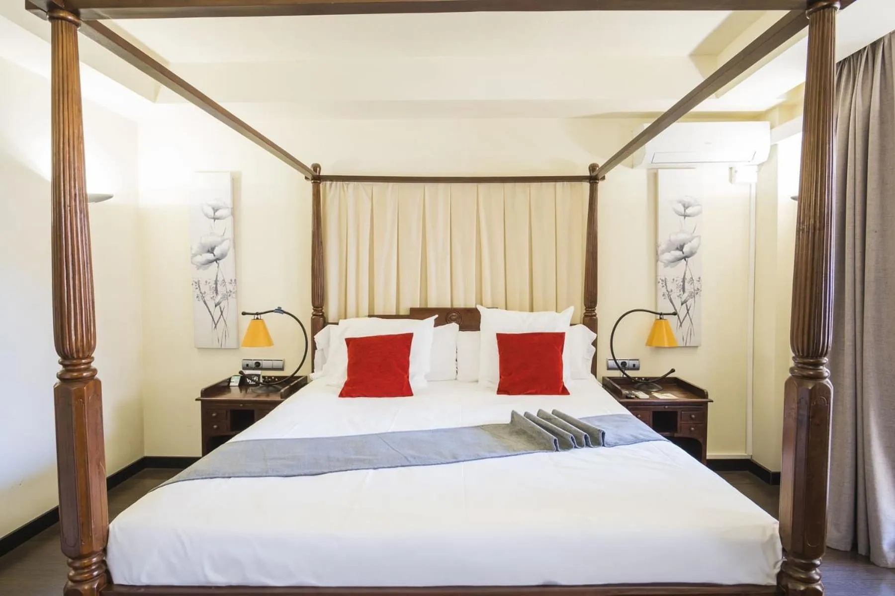 Bed in Hotel Alda Castillo de Olite