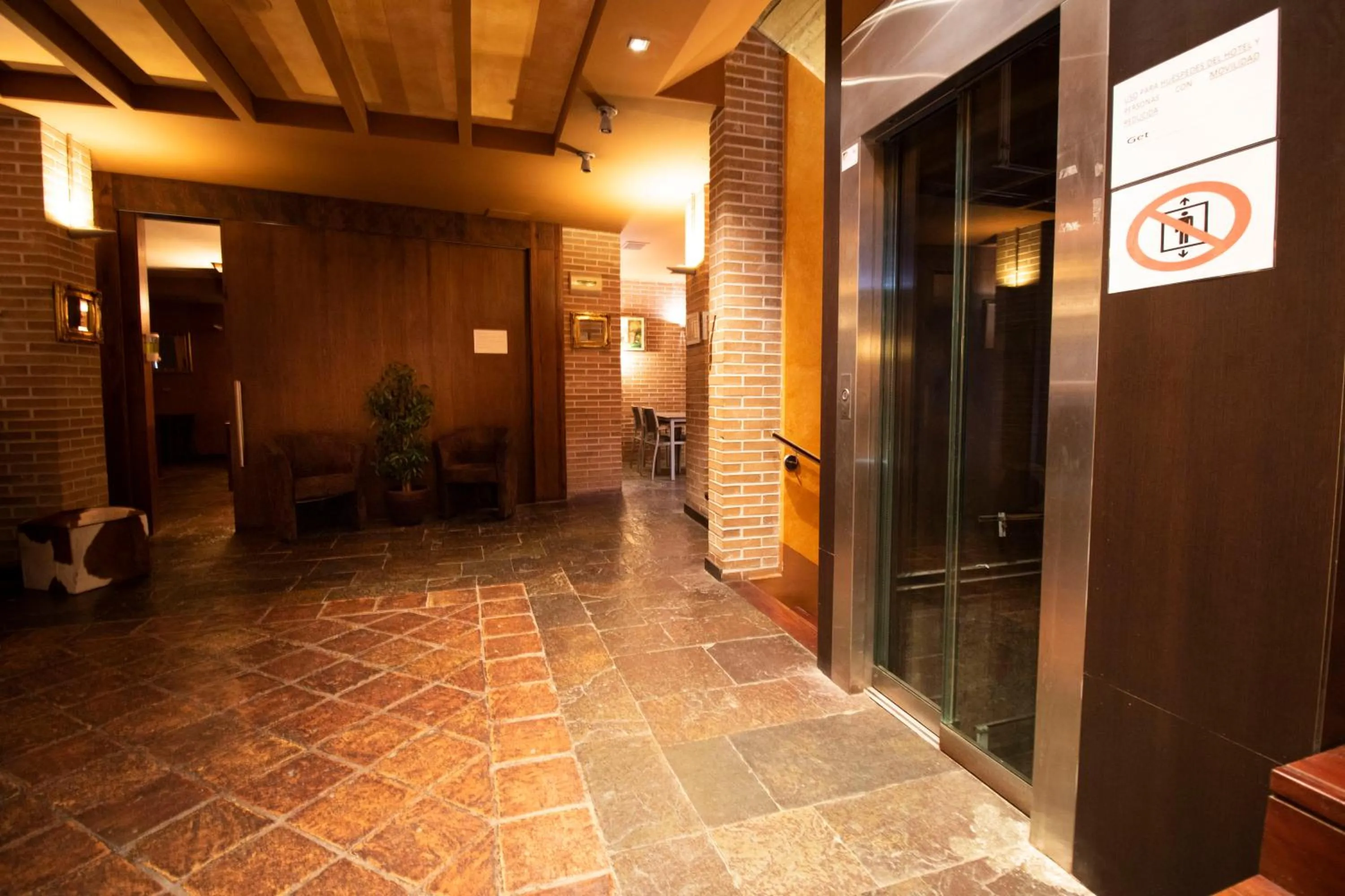 Area and facilities in Hotel La Joyosa Guarda