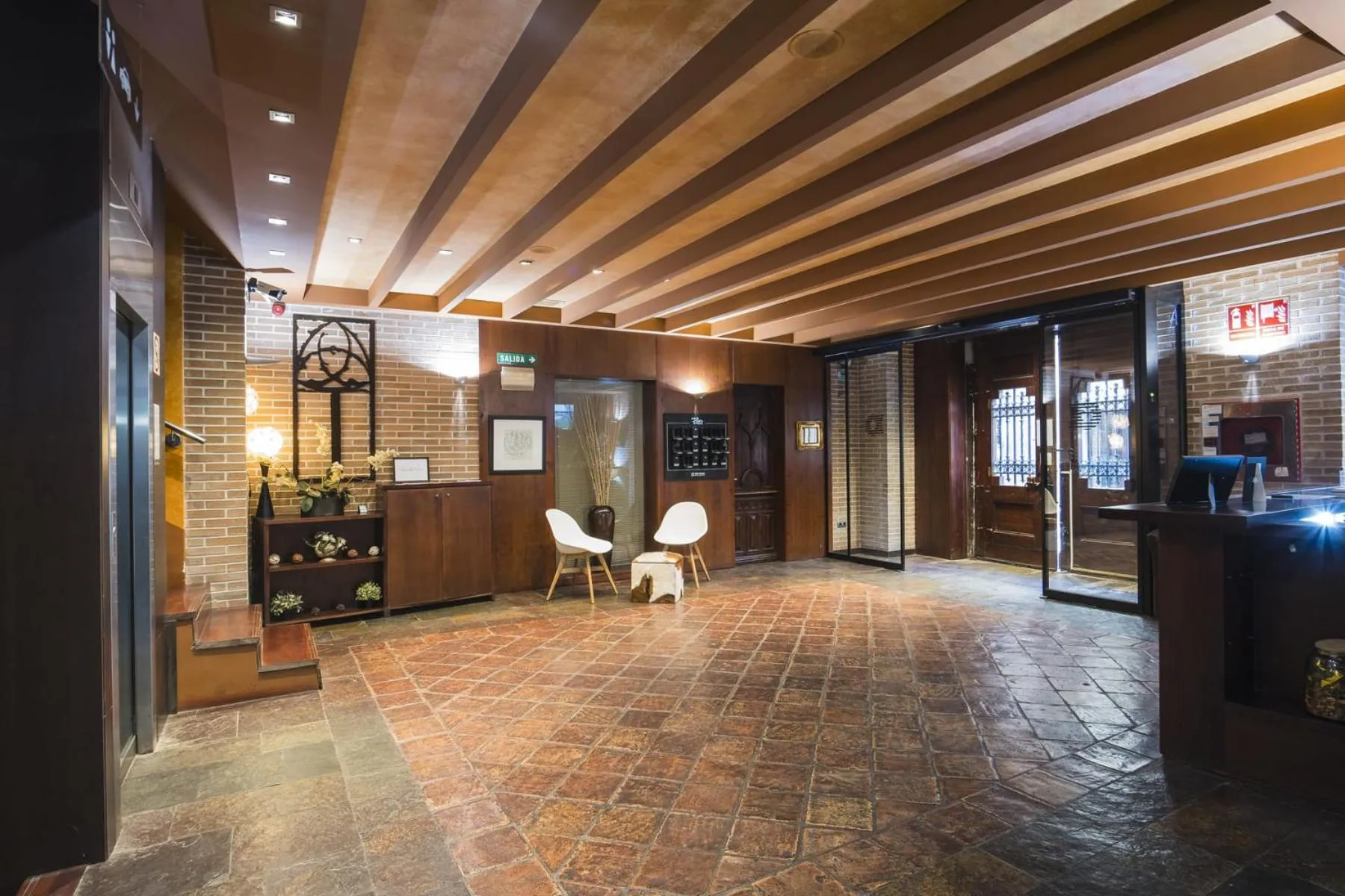 Lobby or reception in Hotel Alda Castillo de Olite