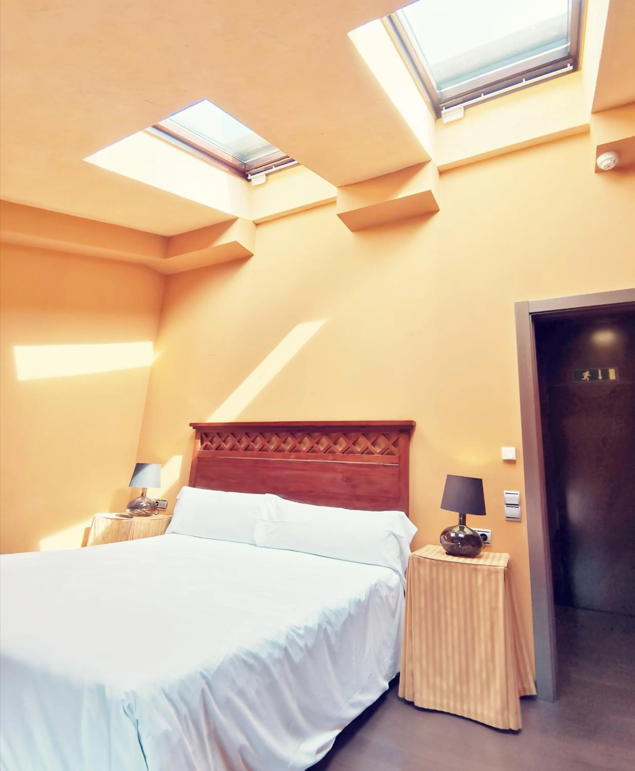 Photo of the whole room, Bed in Hotel La Joyosa Guarda