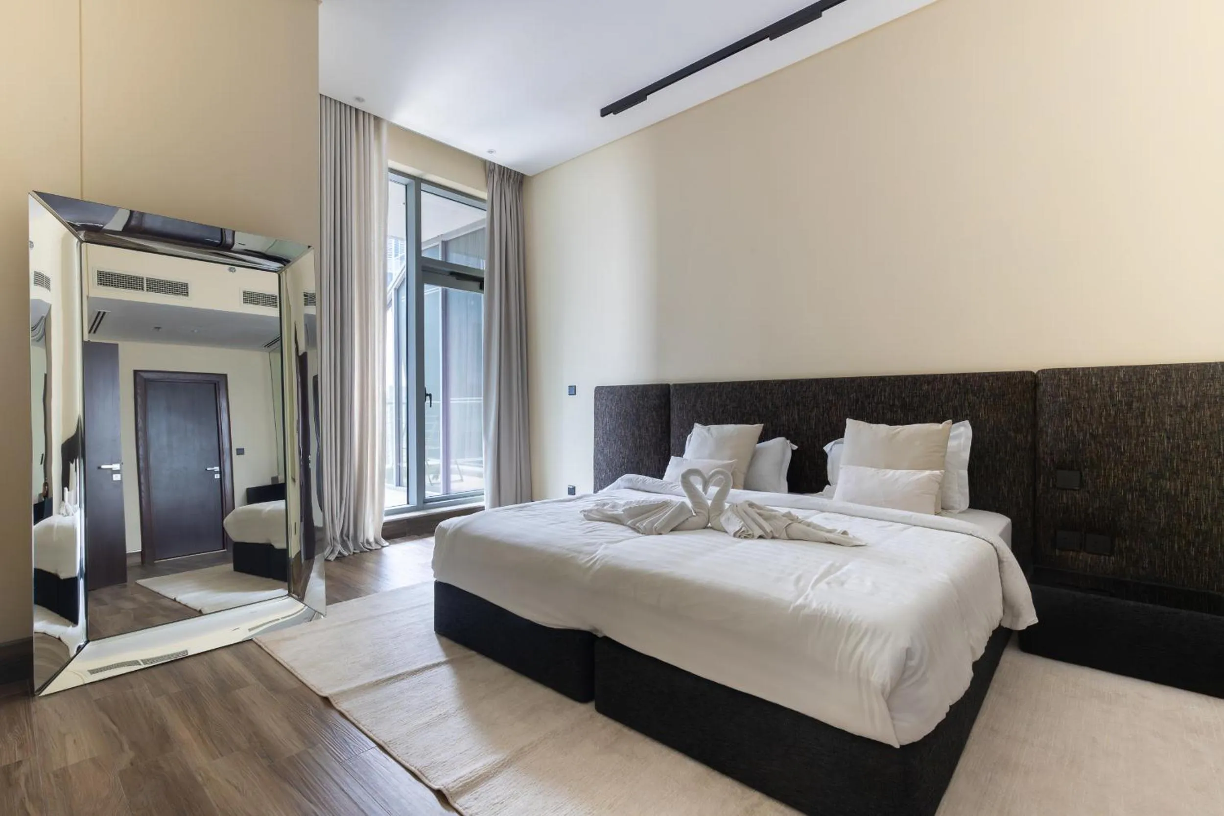 Bed in SIMPLY COMFORT in J ONE Tower