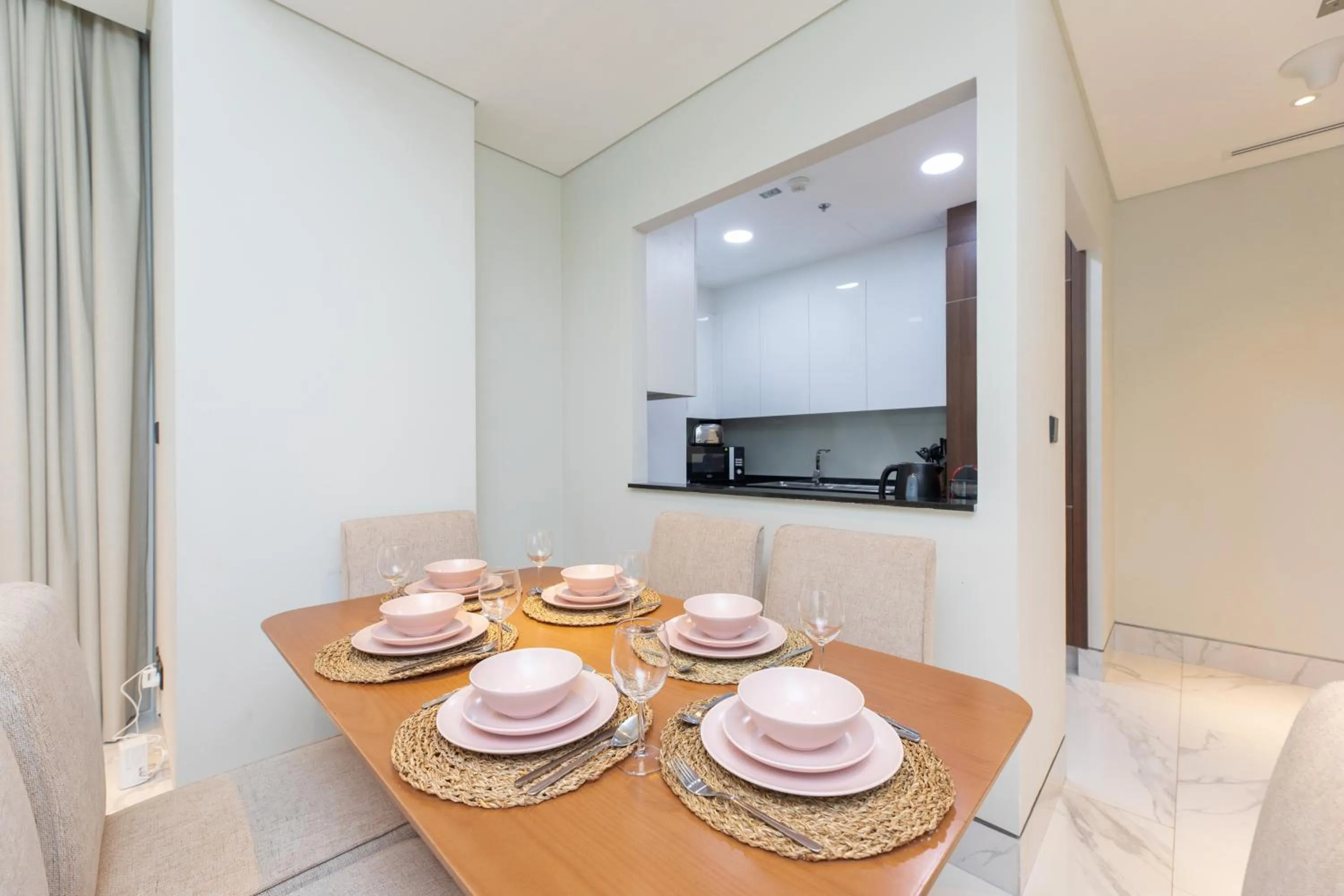 Coffee/tea facilities in SIMPLY COMFORT in J ONE Tower