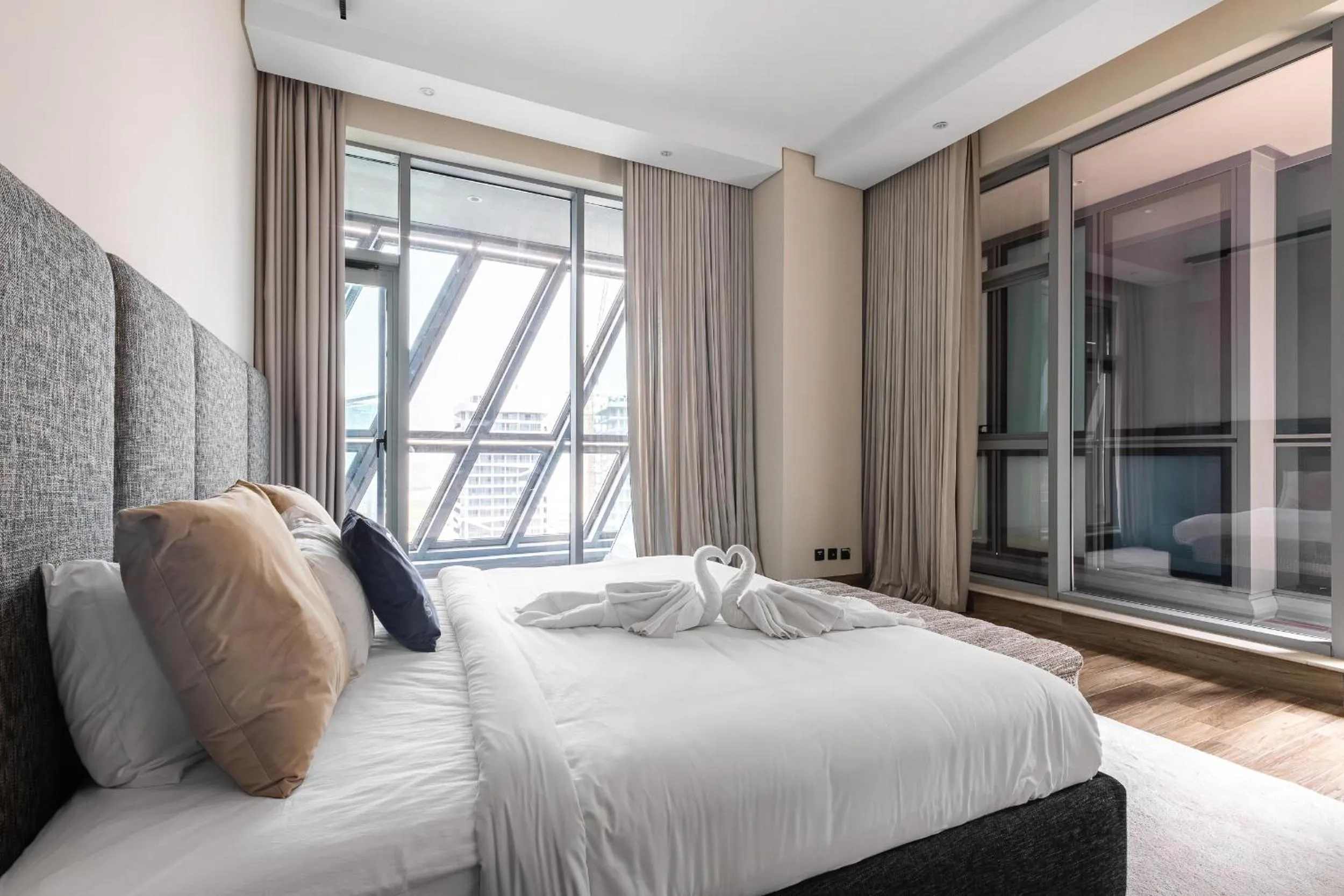 Bed in SIMPLY COMFORT in J ONE Tower