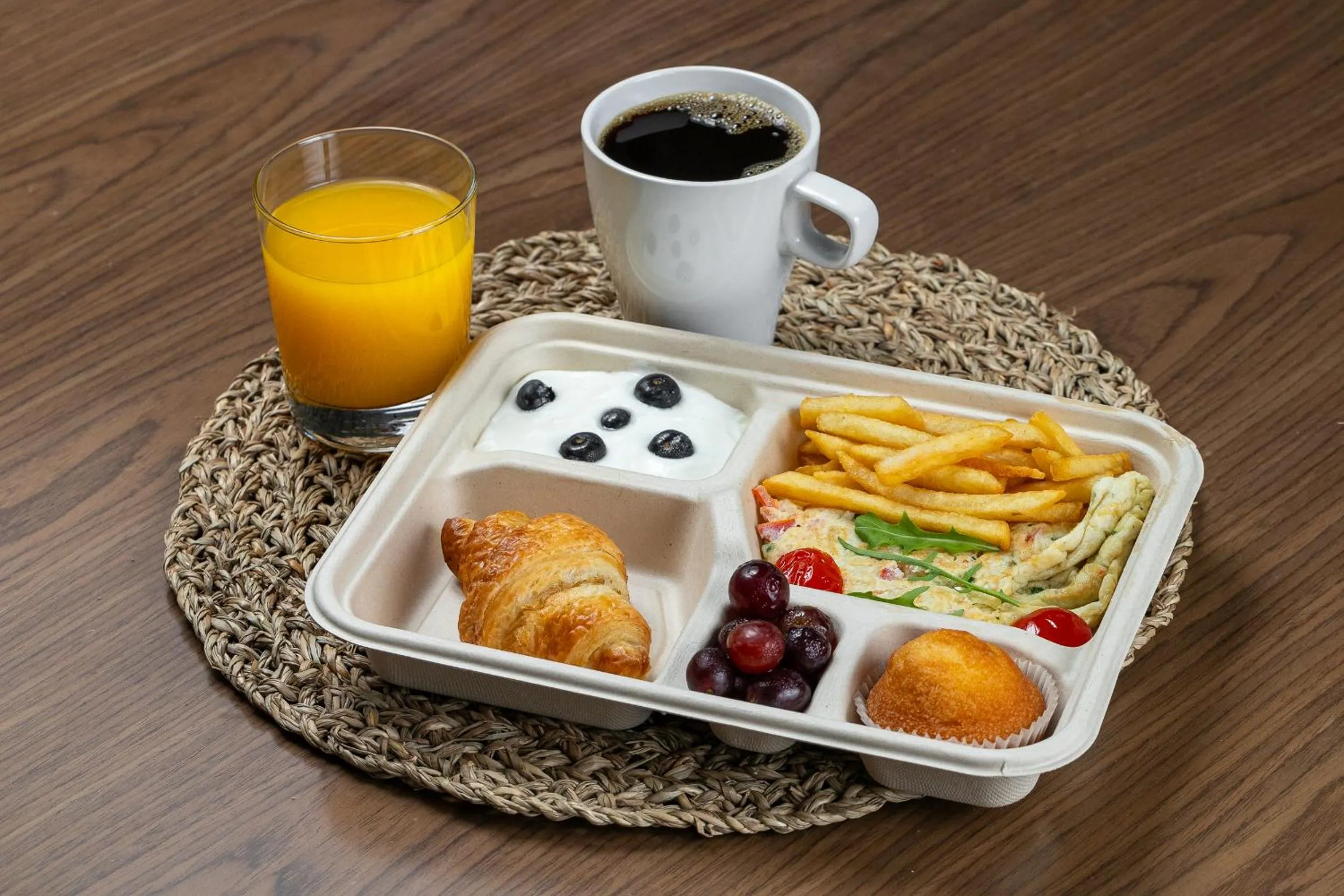 Food and drinks in SIMPLY COMFORT in J ONE Tower