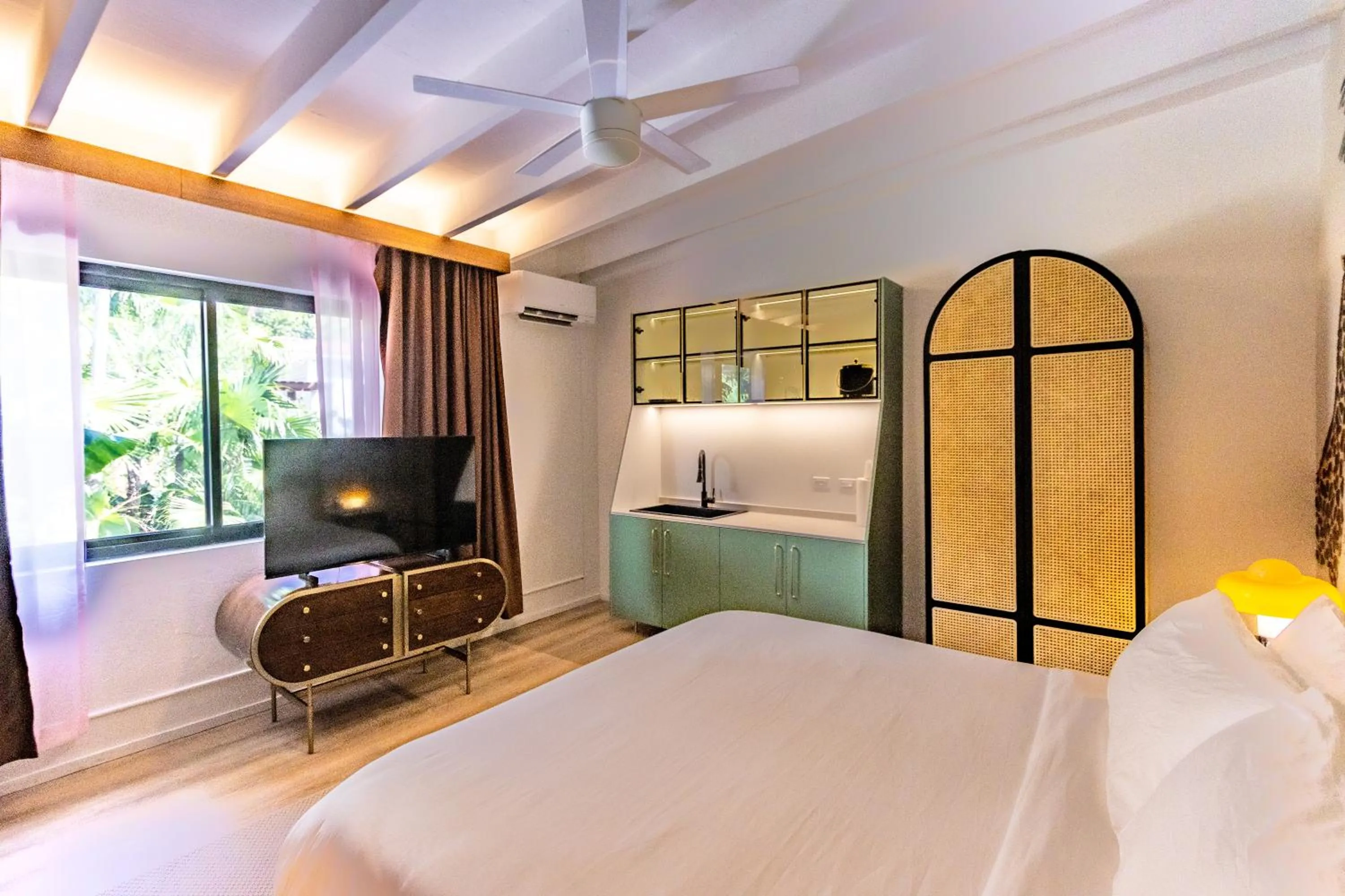 Bed in The Pink Palm Hotel - Adults Only