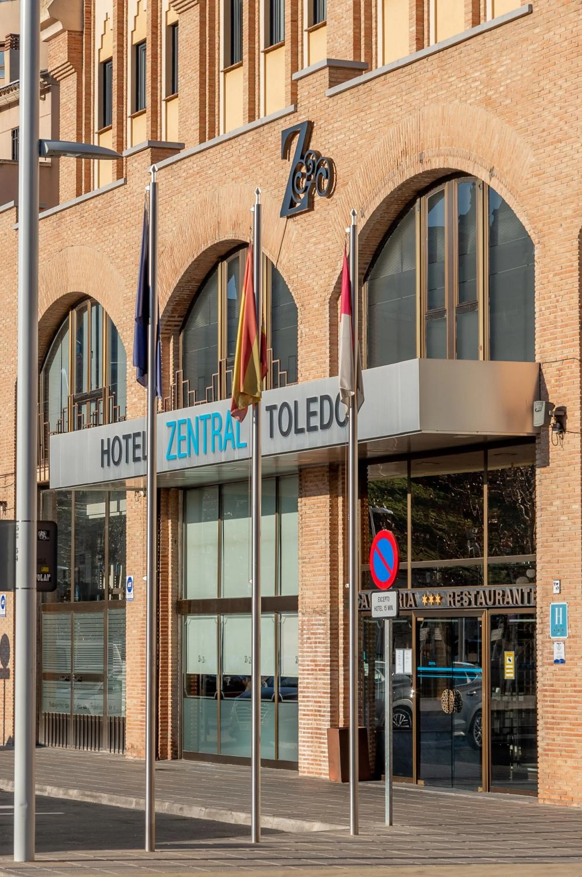 Property building in Hotel Zentral Mayoral