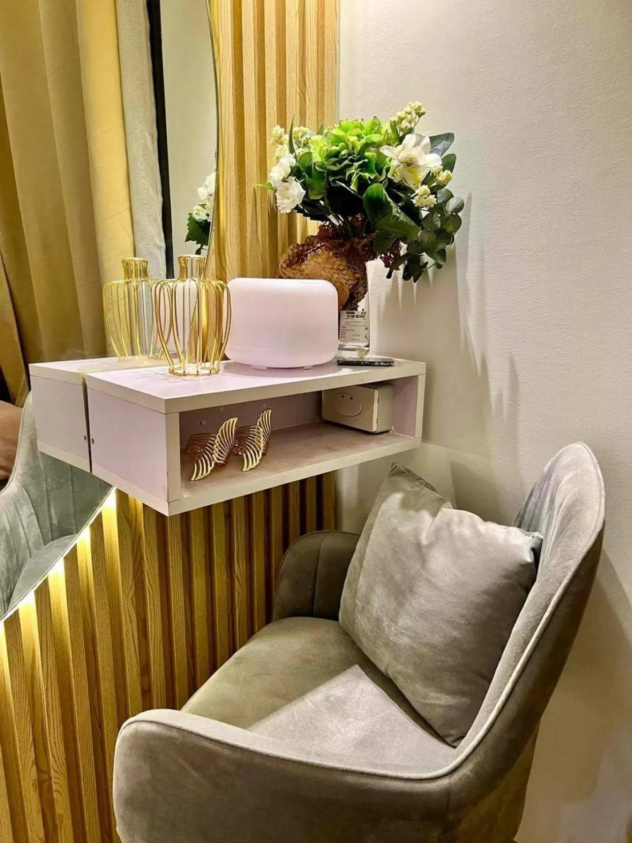 Deluxe Suites Razelles 2 at Shore 2 Residences Tower 1