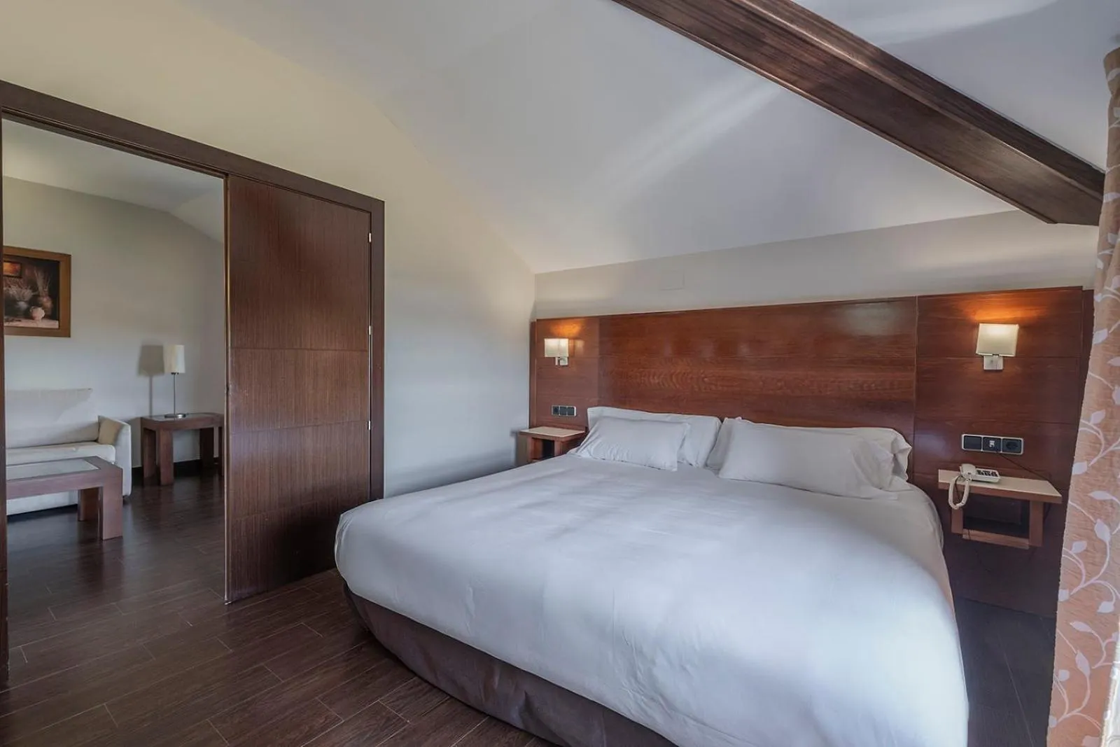 Photo of the whole room, Bed in Hotel Hidalgo