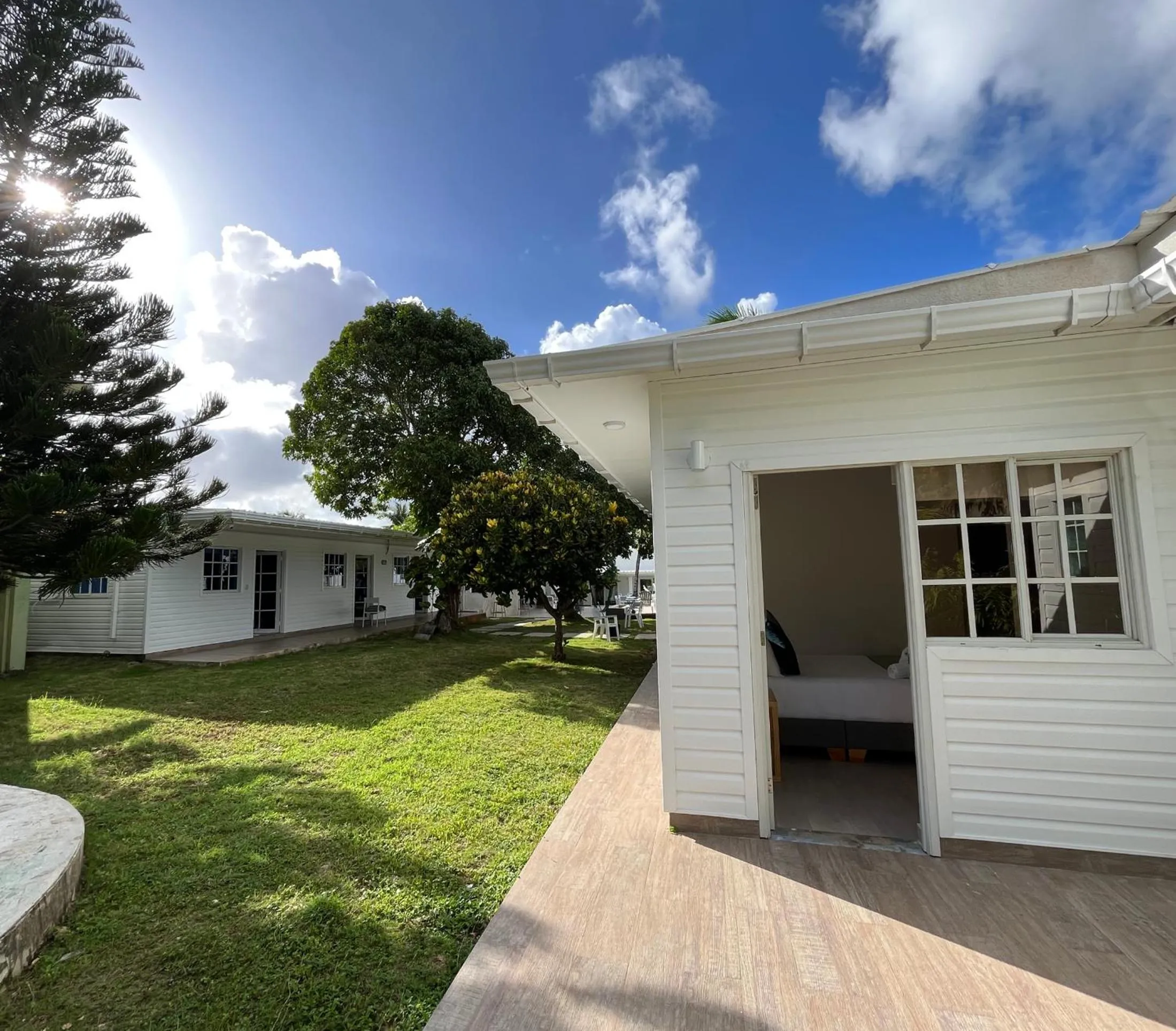 Property building in Zaba Beach House
