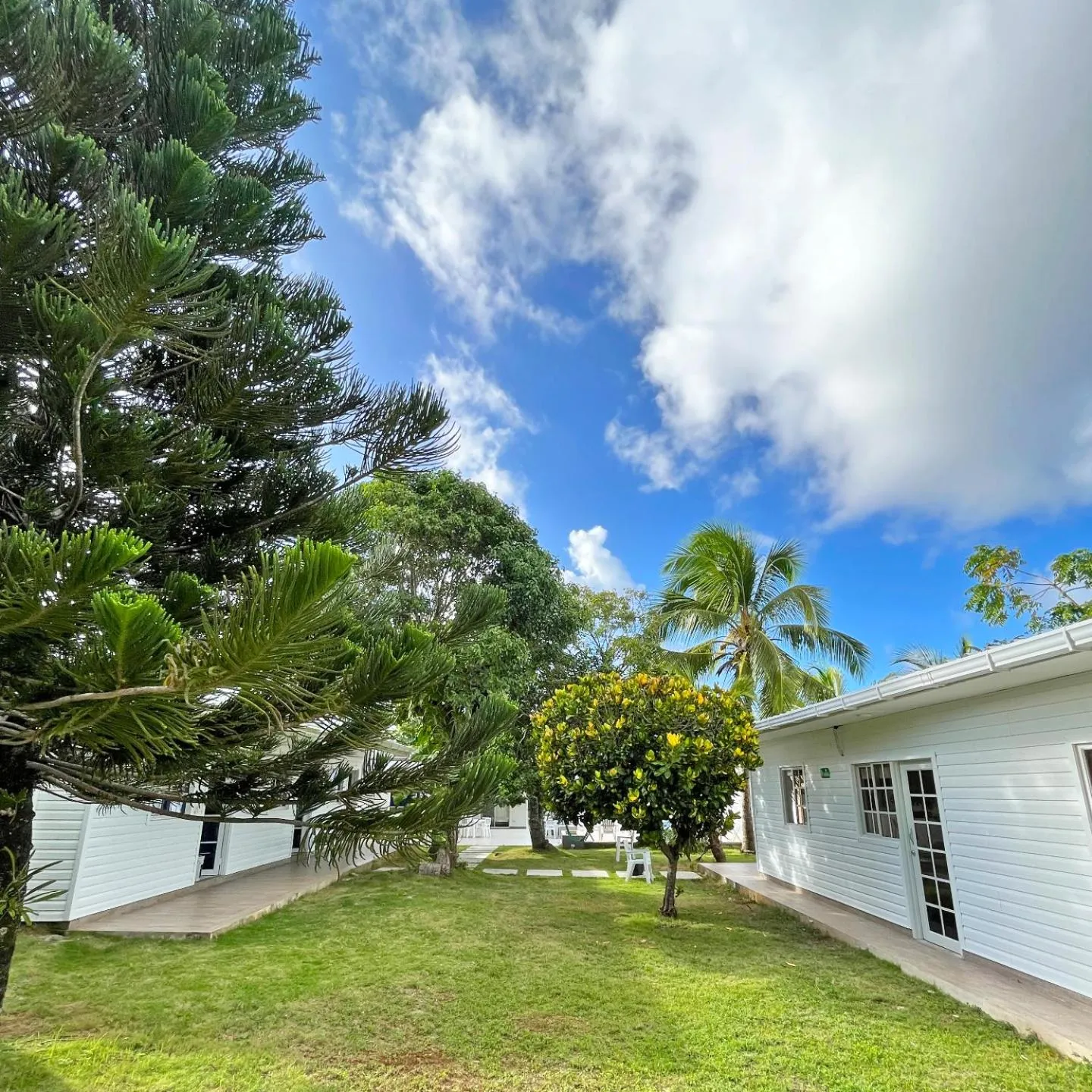 Property building in Zaba Beach House