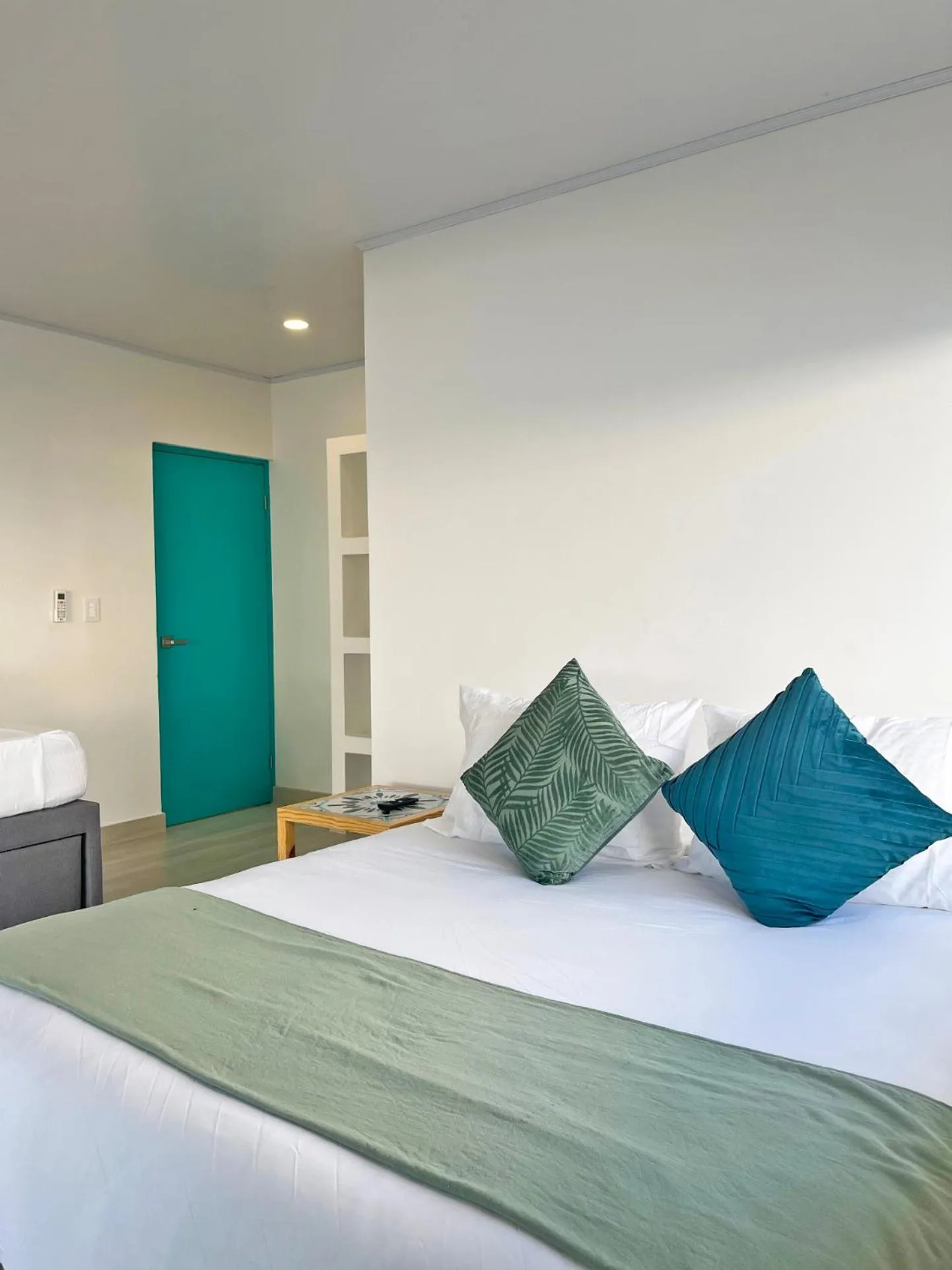 Photo of the whole room, Bed in Zaba Beach House