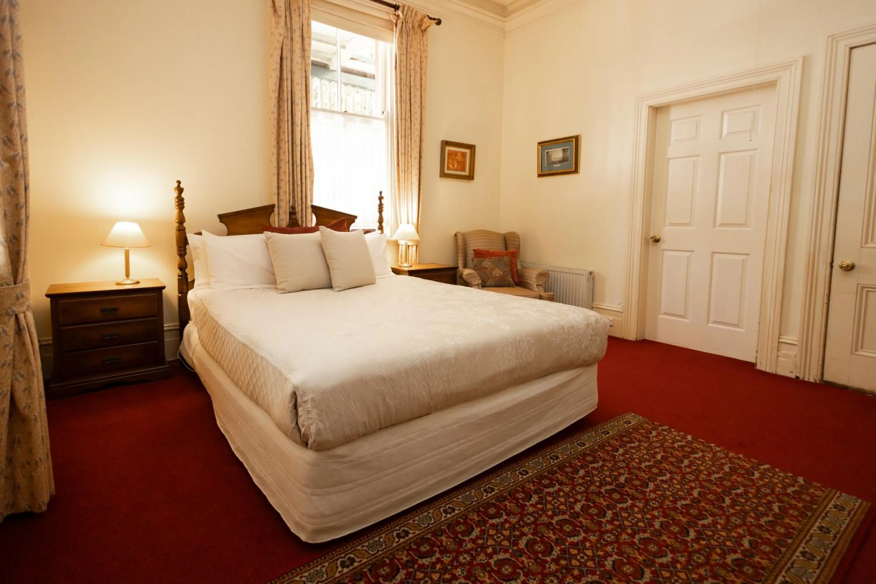 Bedroom, Bed in Leura House