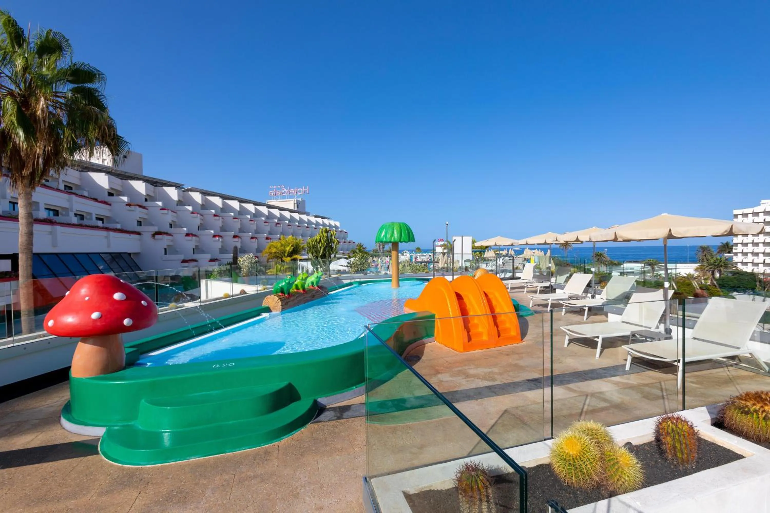 children in Alexandre Gala