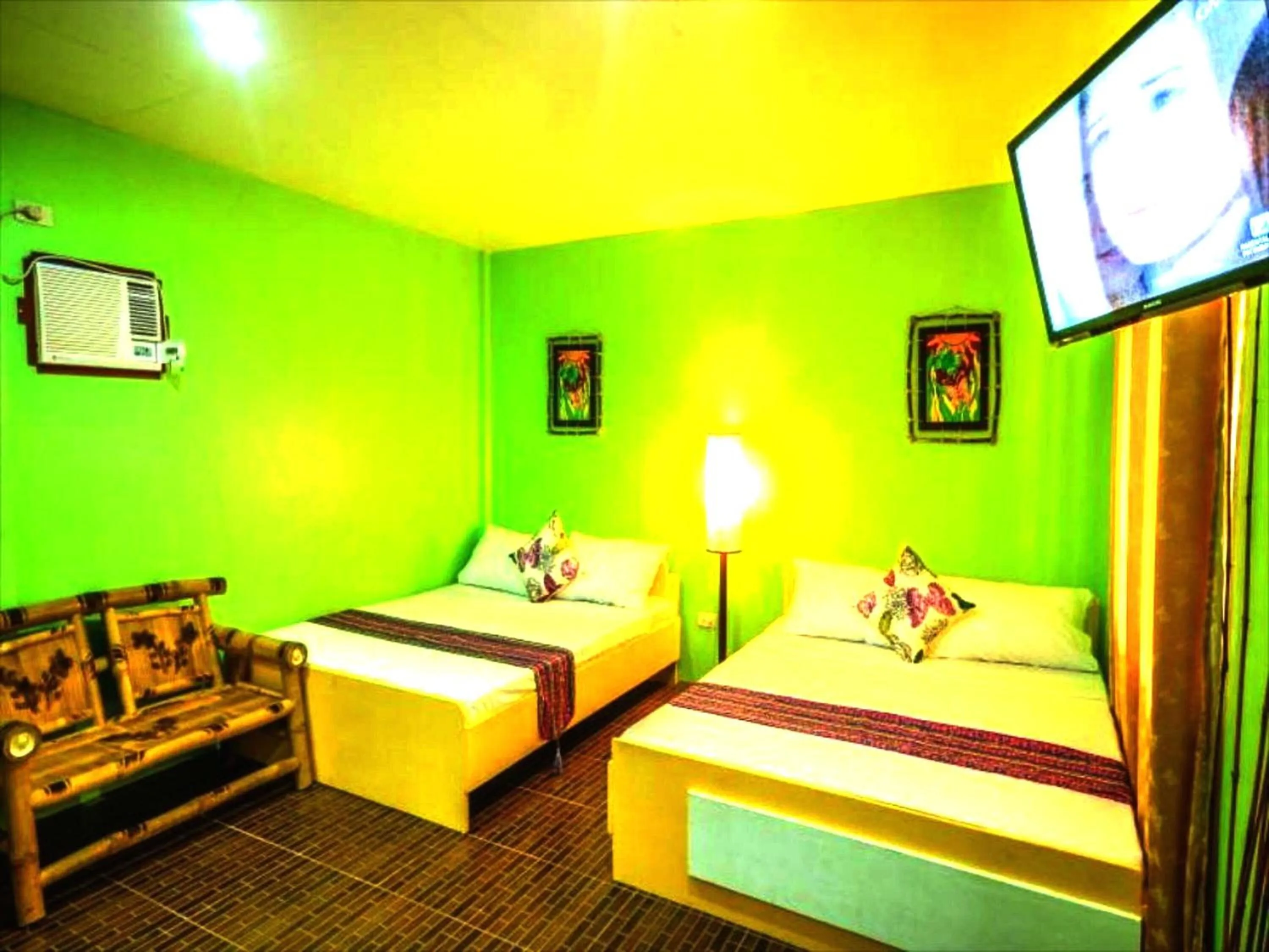 Superior Family Room in OYO 622 Butterfly Totem Guesthouse