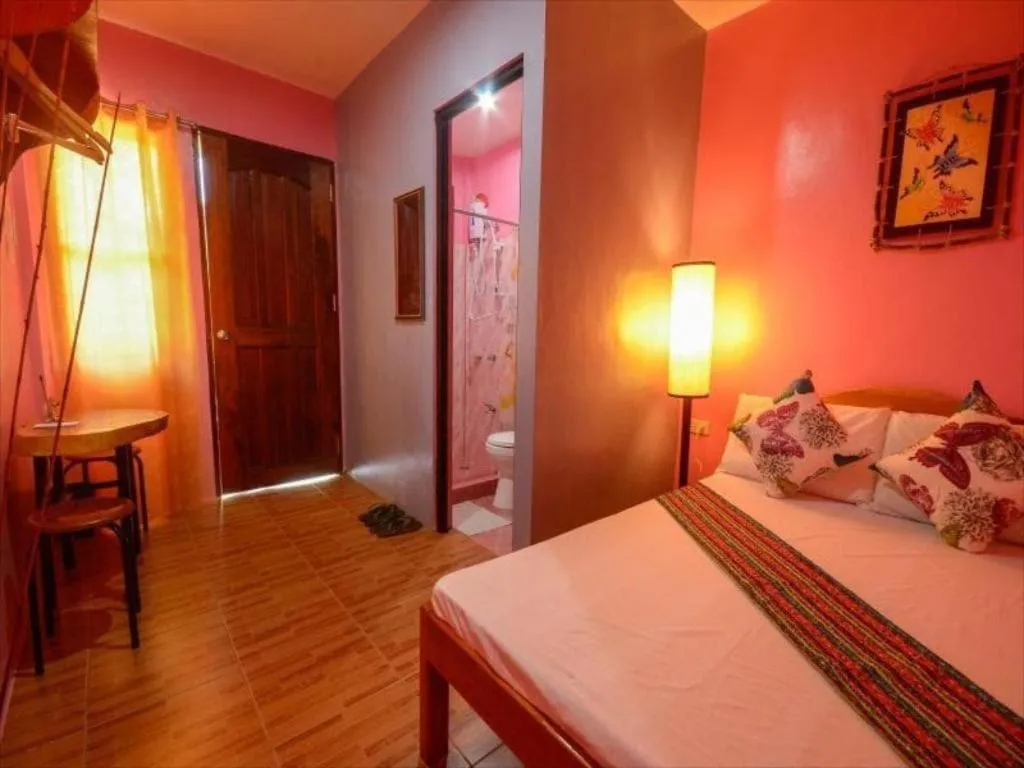 Bedroom, Bed in OYO 622 Butterfly Totem Guesthouse