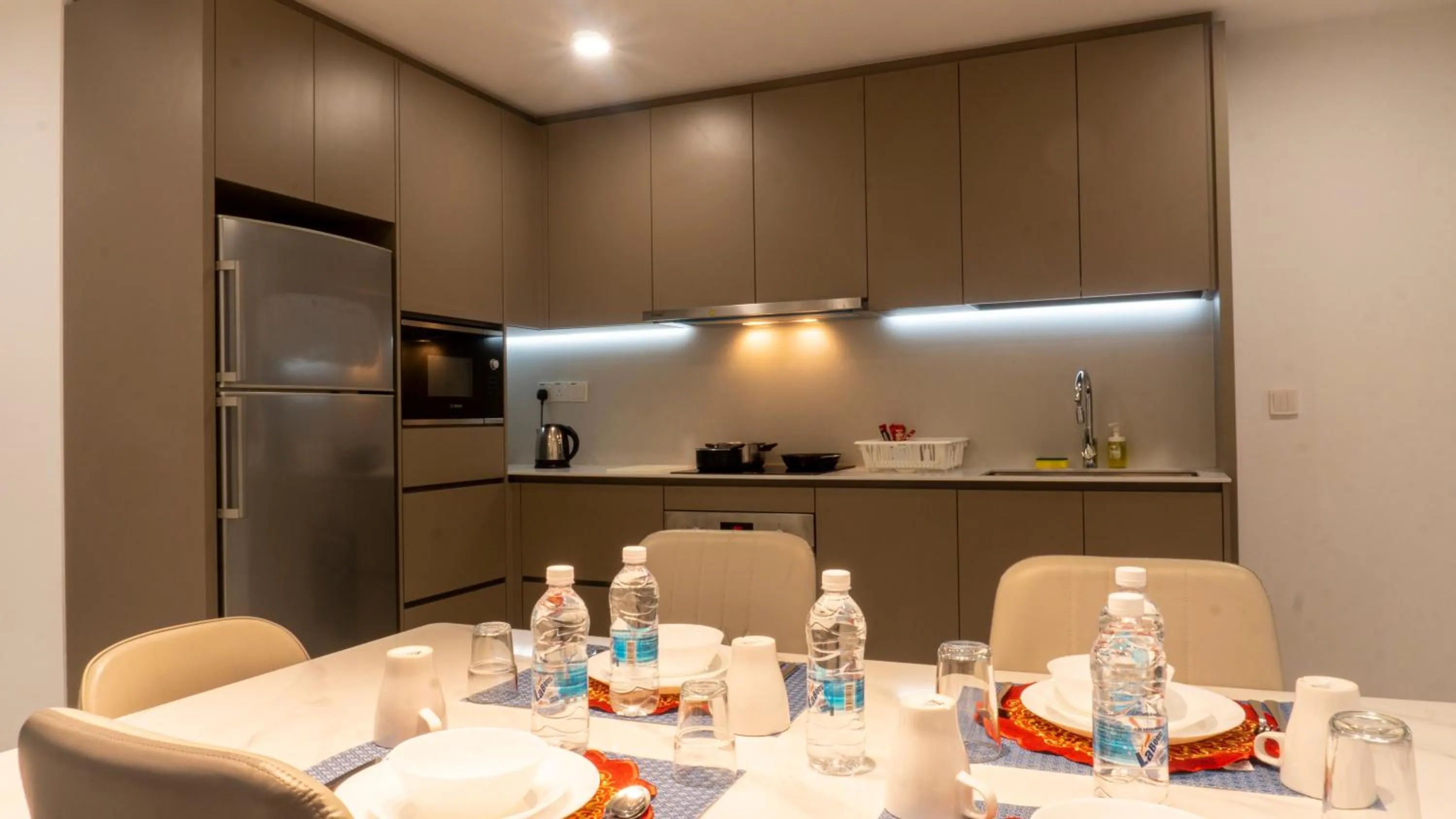 Kitchen or kitchenette in MOONWAY SUITES At EATON KLCC