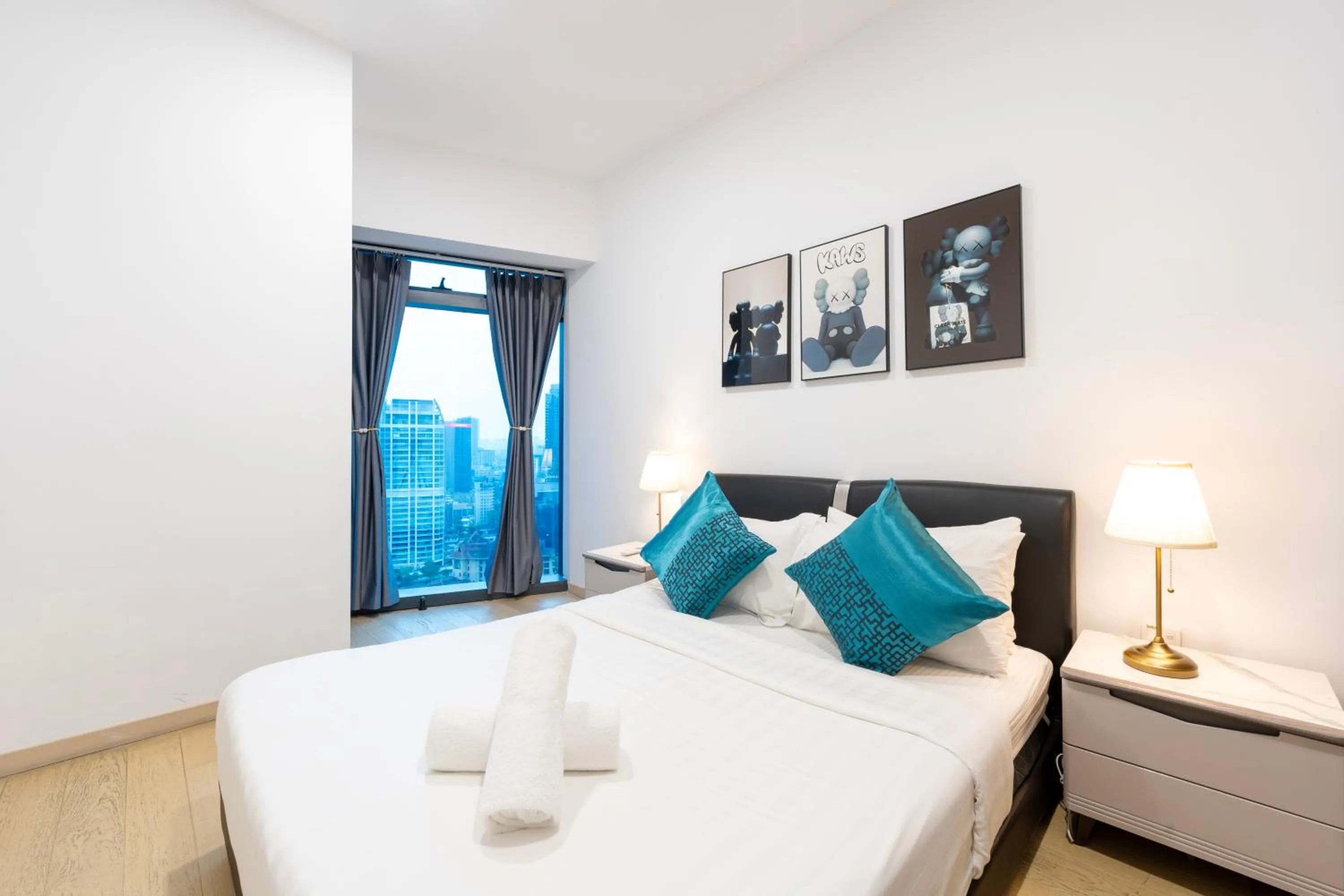 Bed in MOONWAY SUITES At EATON KLCC