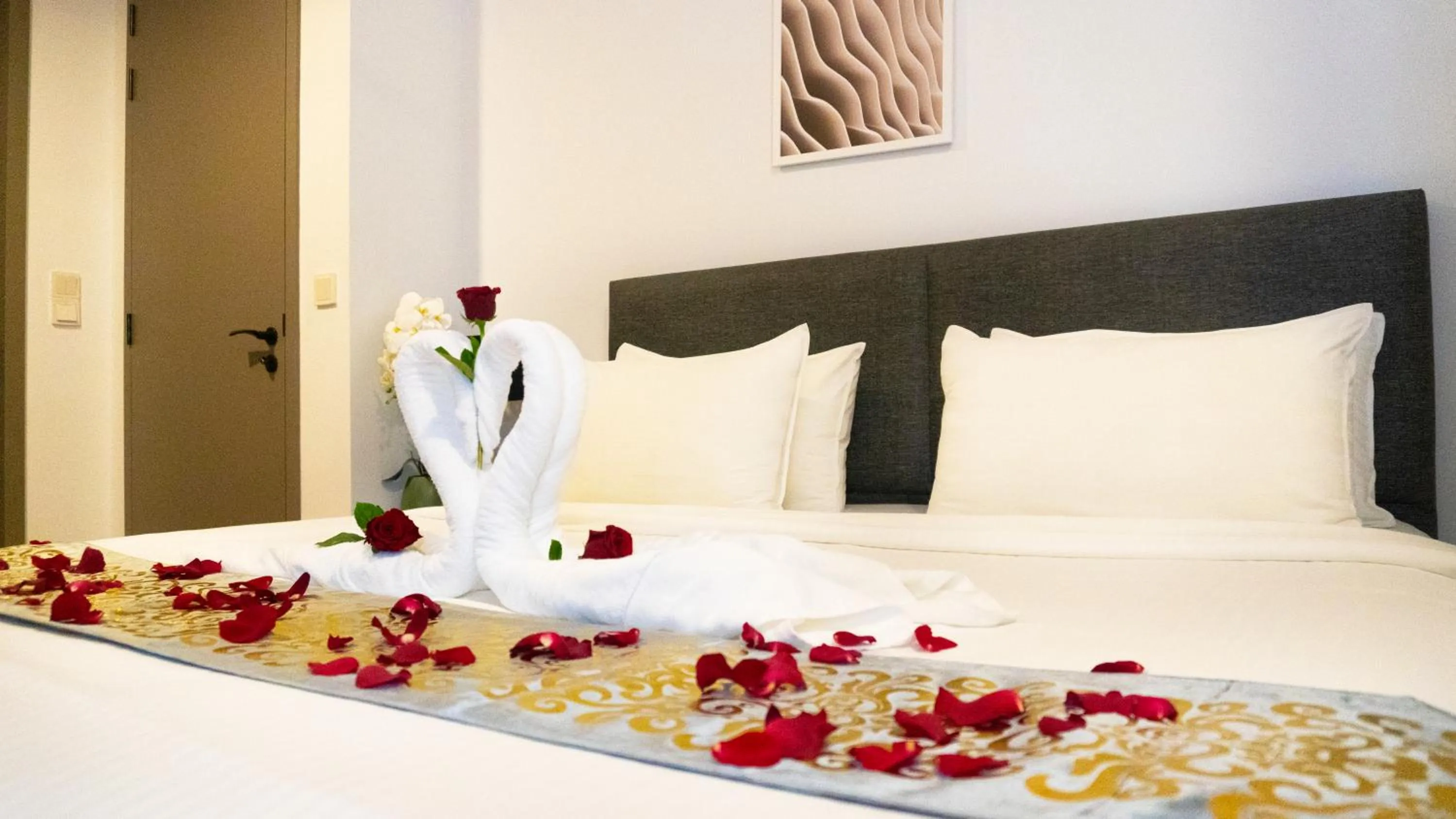 Bed in MOONWAY SUITES At EATON KLCC