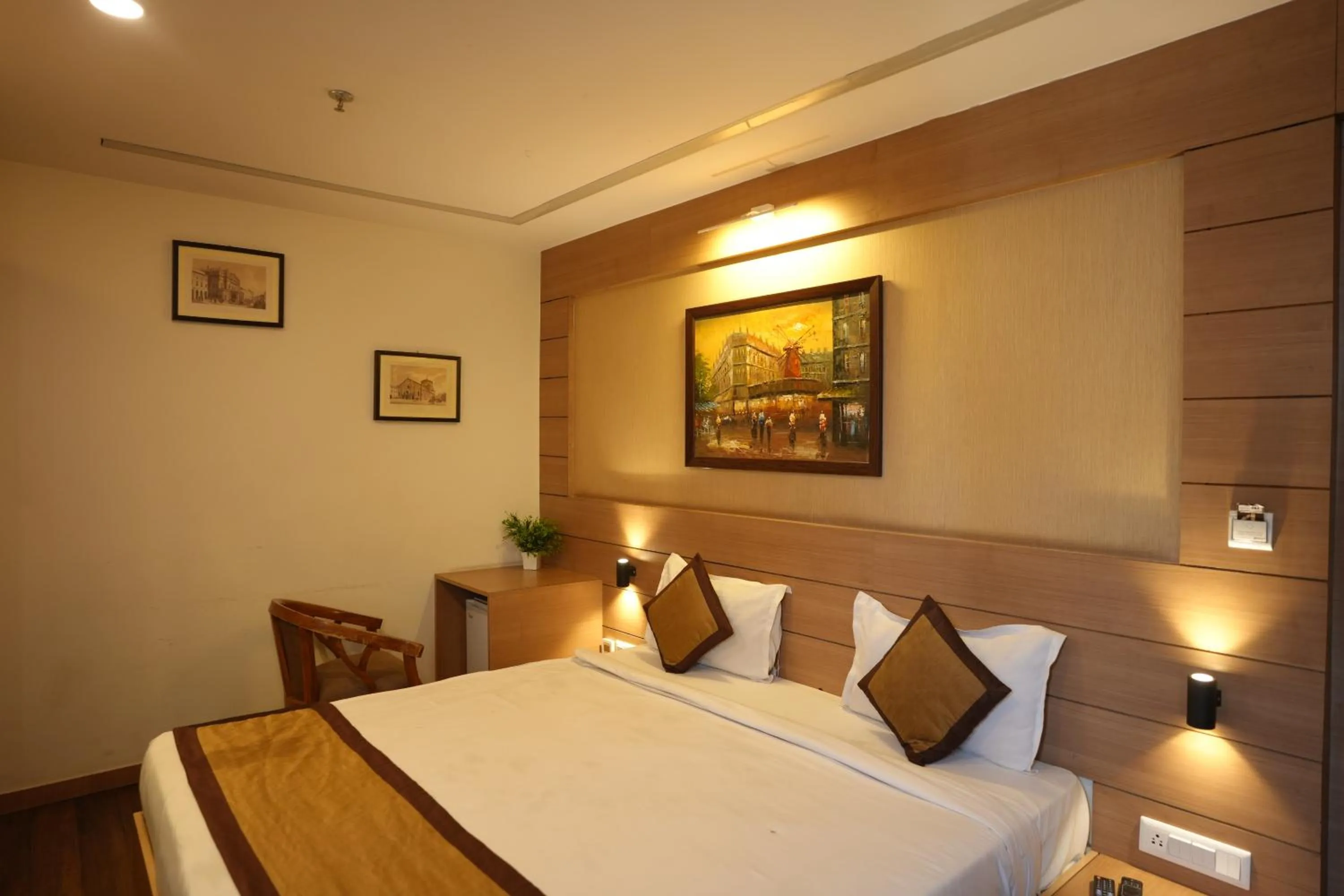 Bed in HOTEL SILKHOUSE PREMIER