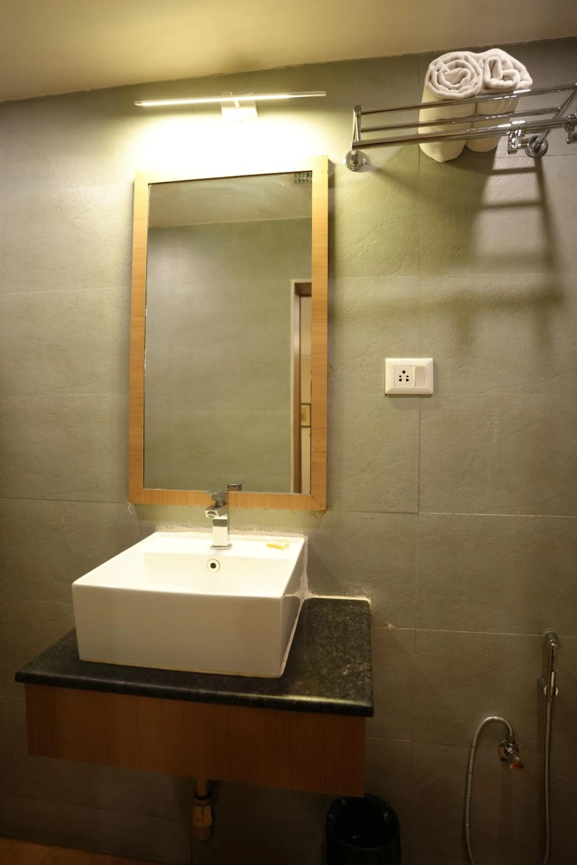 HOTEL SILKHOUSE PREMIER