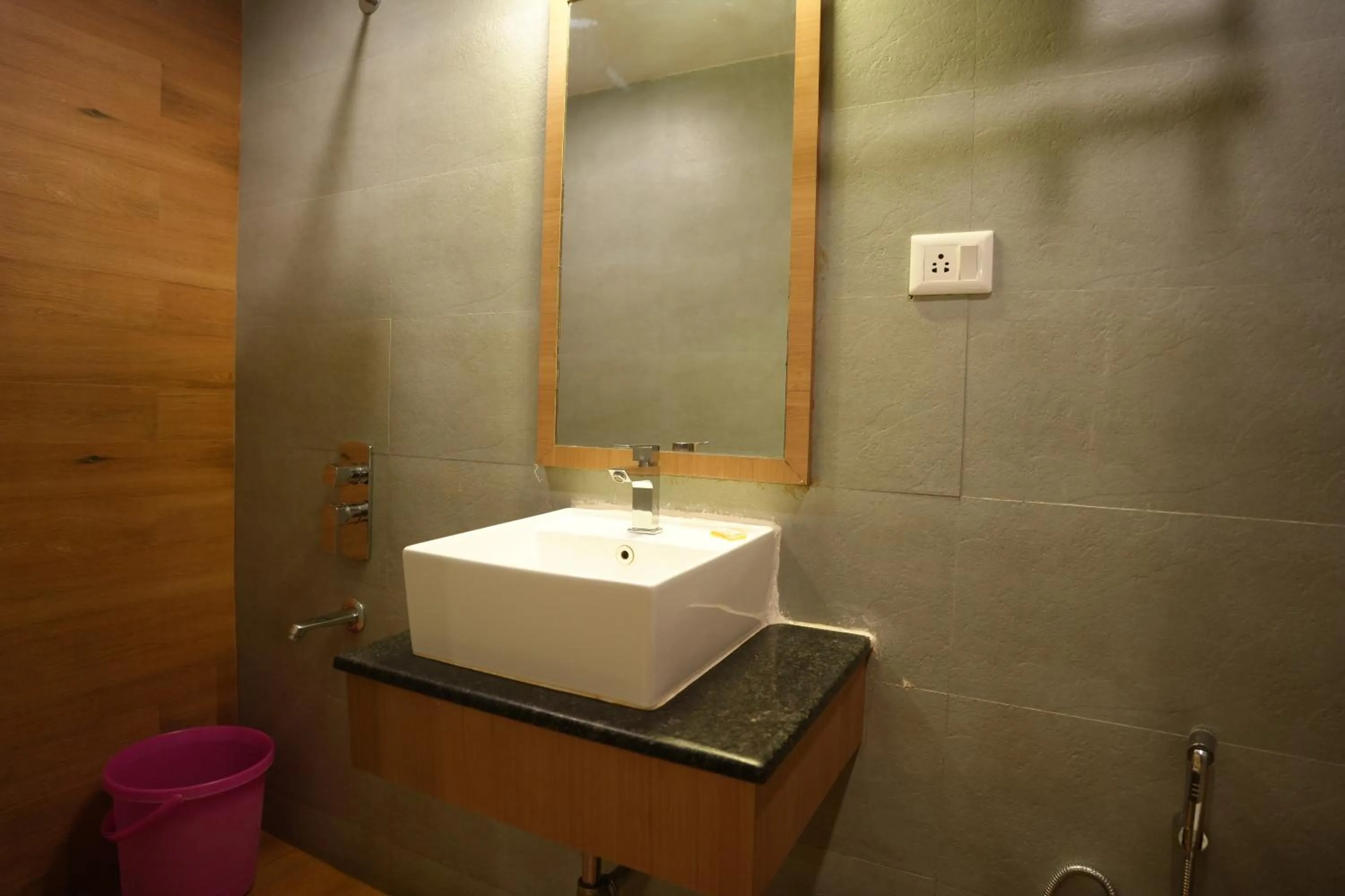 HOTEL SILKHOUSE PREMIER