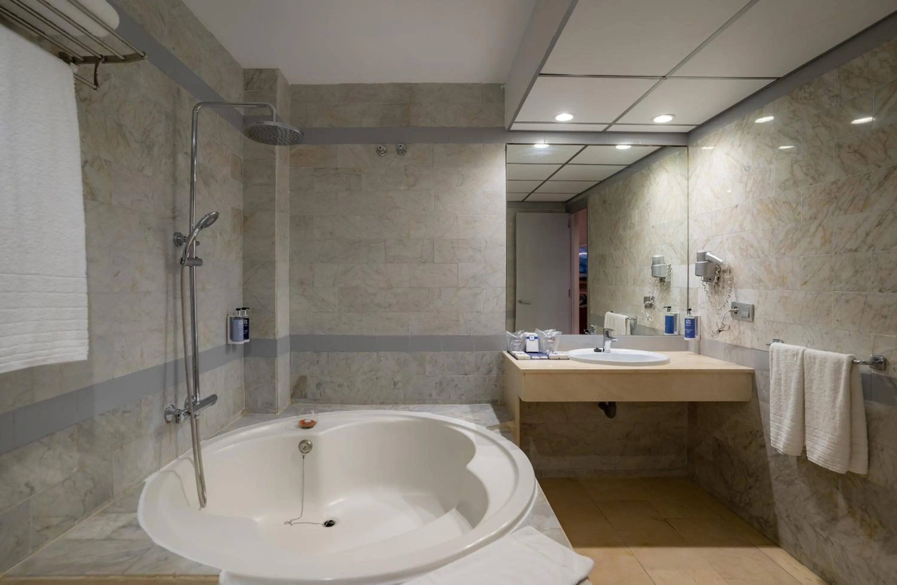 Bathroom in MS Aguamarina Costa del Sol