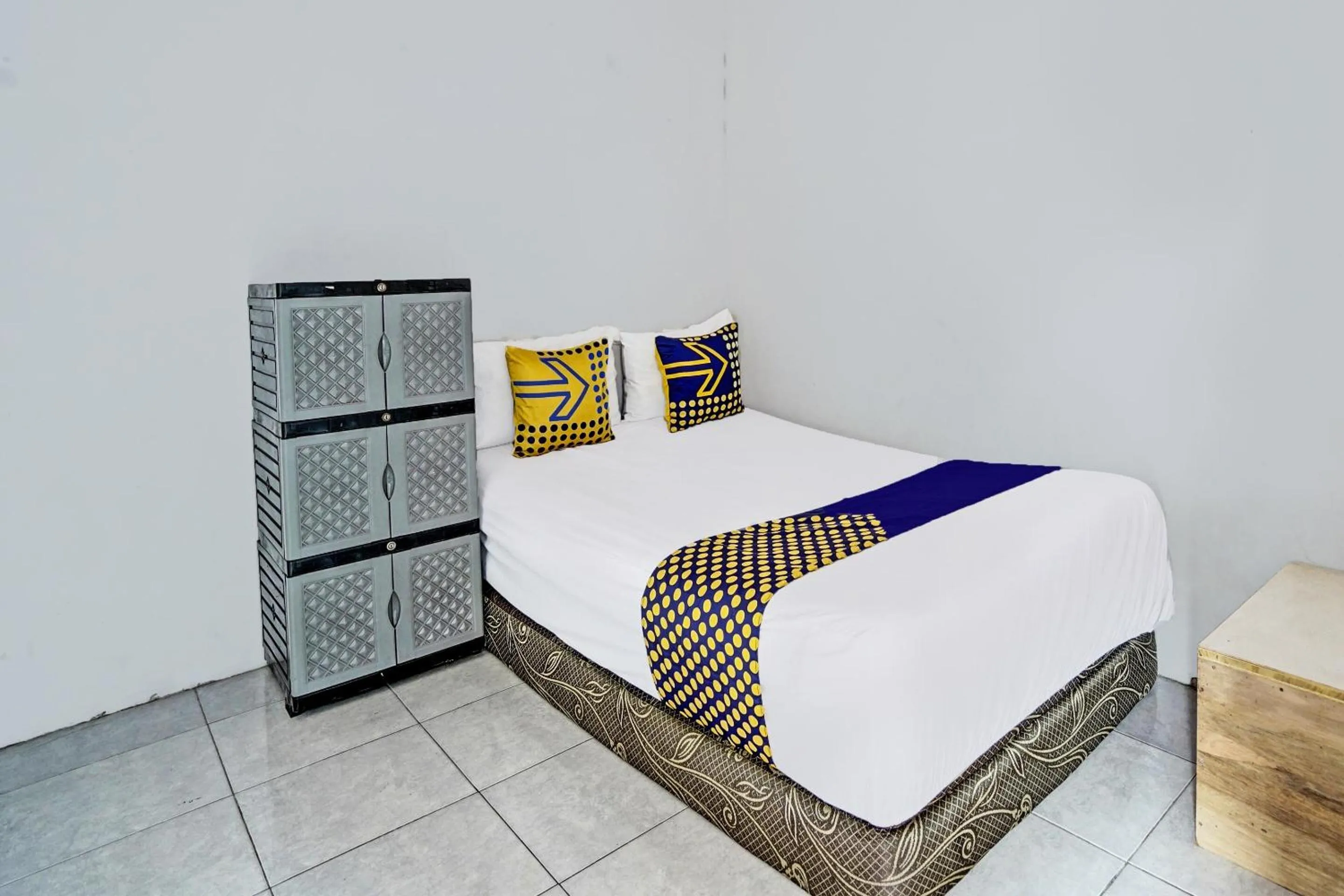 Bedroom, Bed in Hotel O Fun Guesthouse Syariah