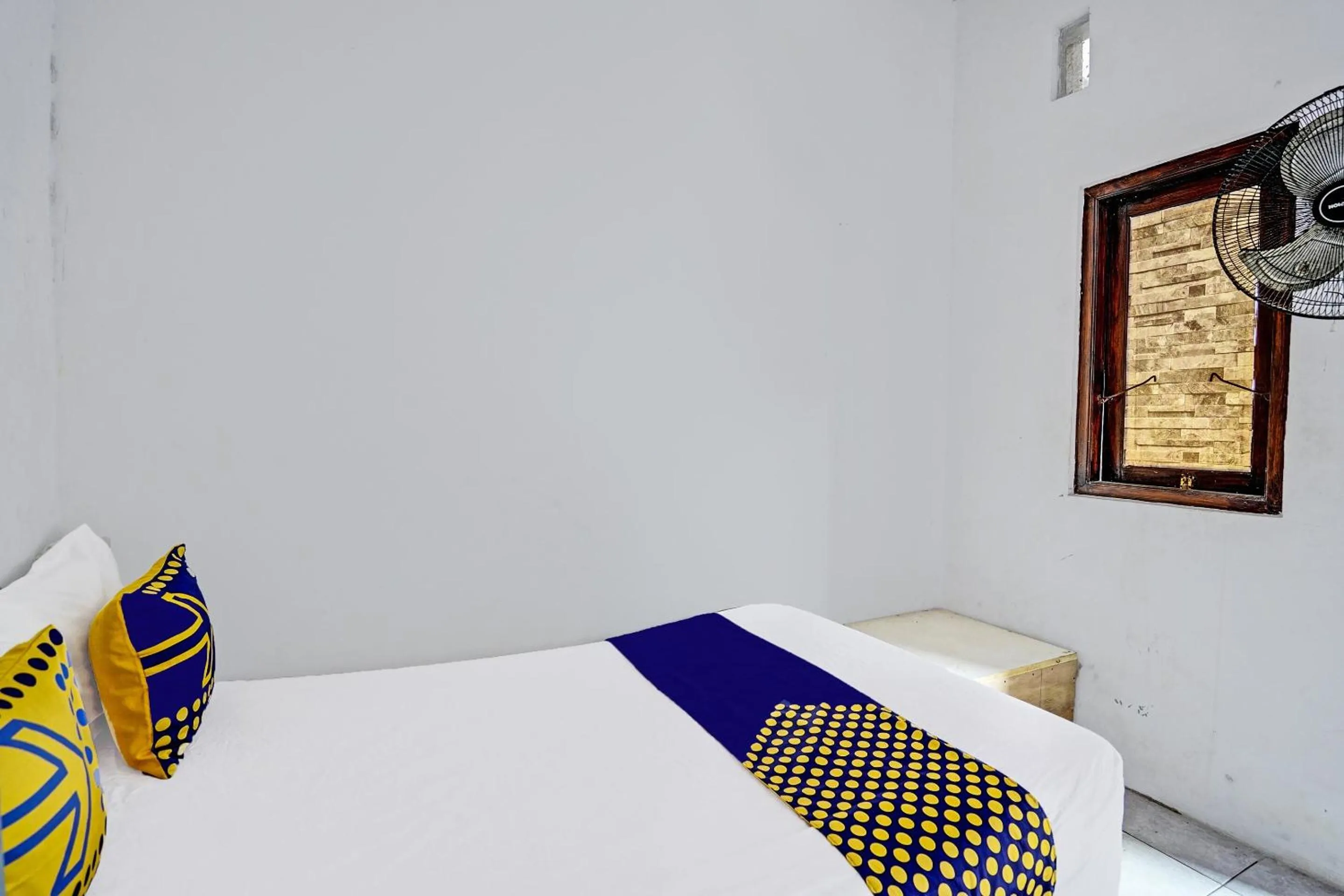 Bedroom, Bed in Hotel O Fun Guesthouse Syariah