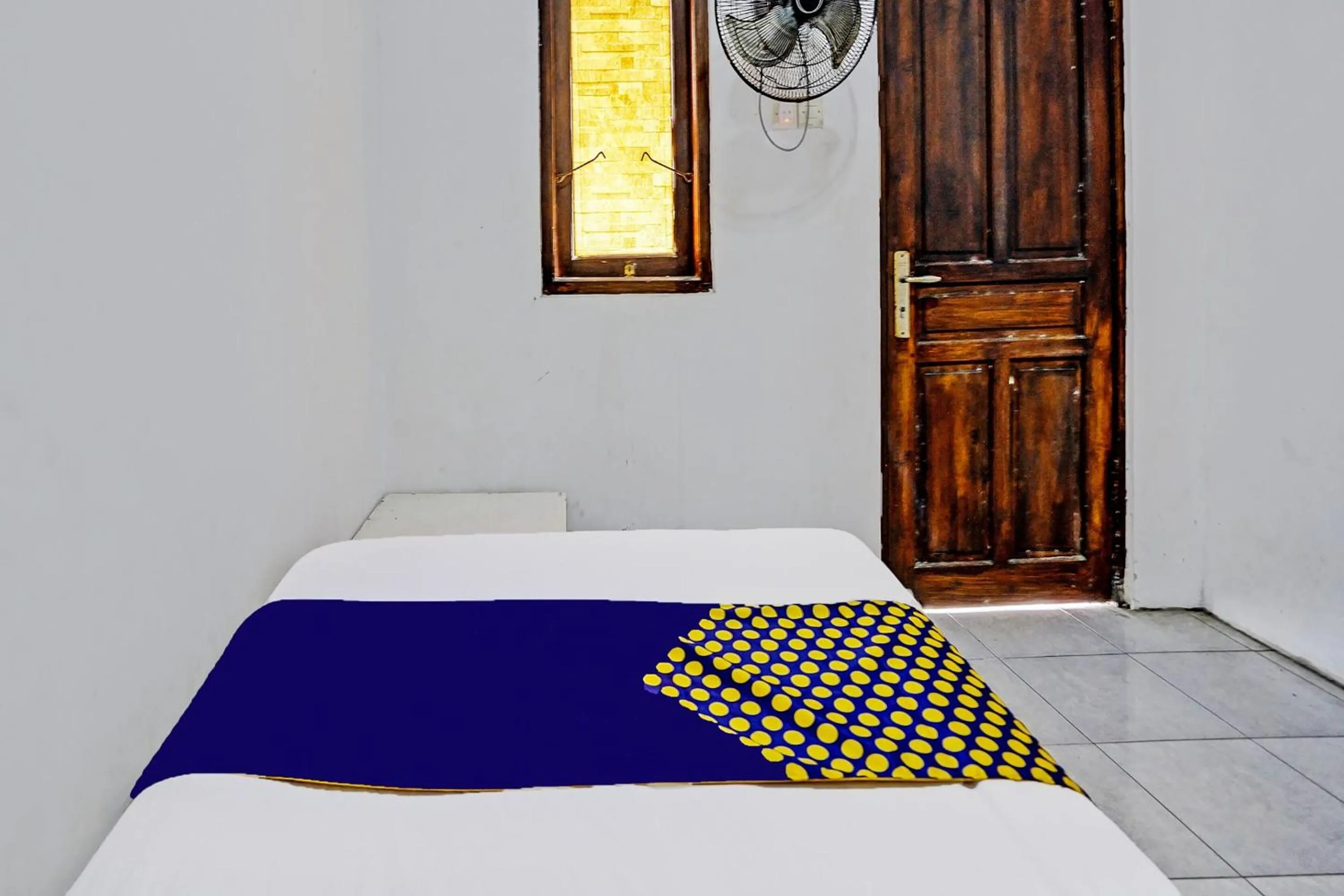 Bedroom, Bed in Hotel O Fun Guesthouse Syariah